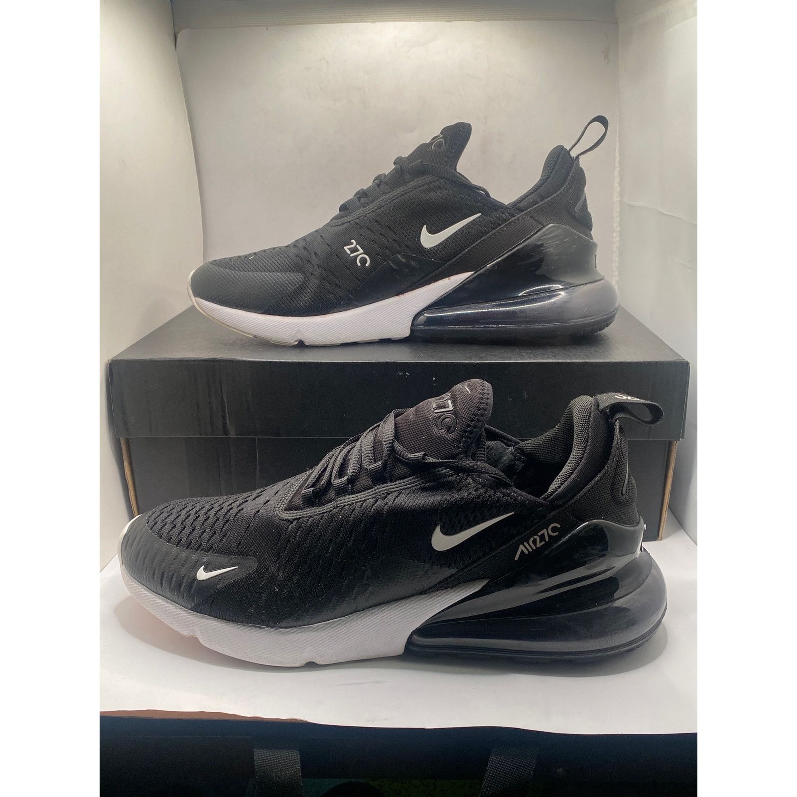 Nike Nike Air Max 270 Black/Anthracite/white/Red, Size 9.5 wmns Size US 9.5 / IT 39.5 - 3 Thumbnail