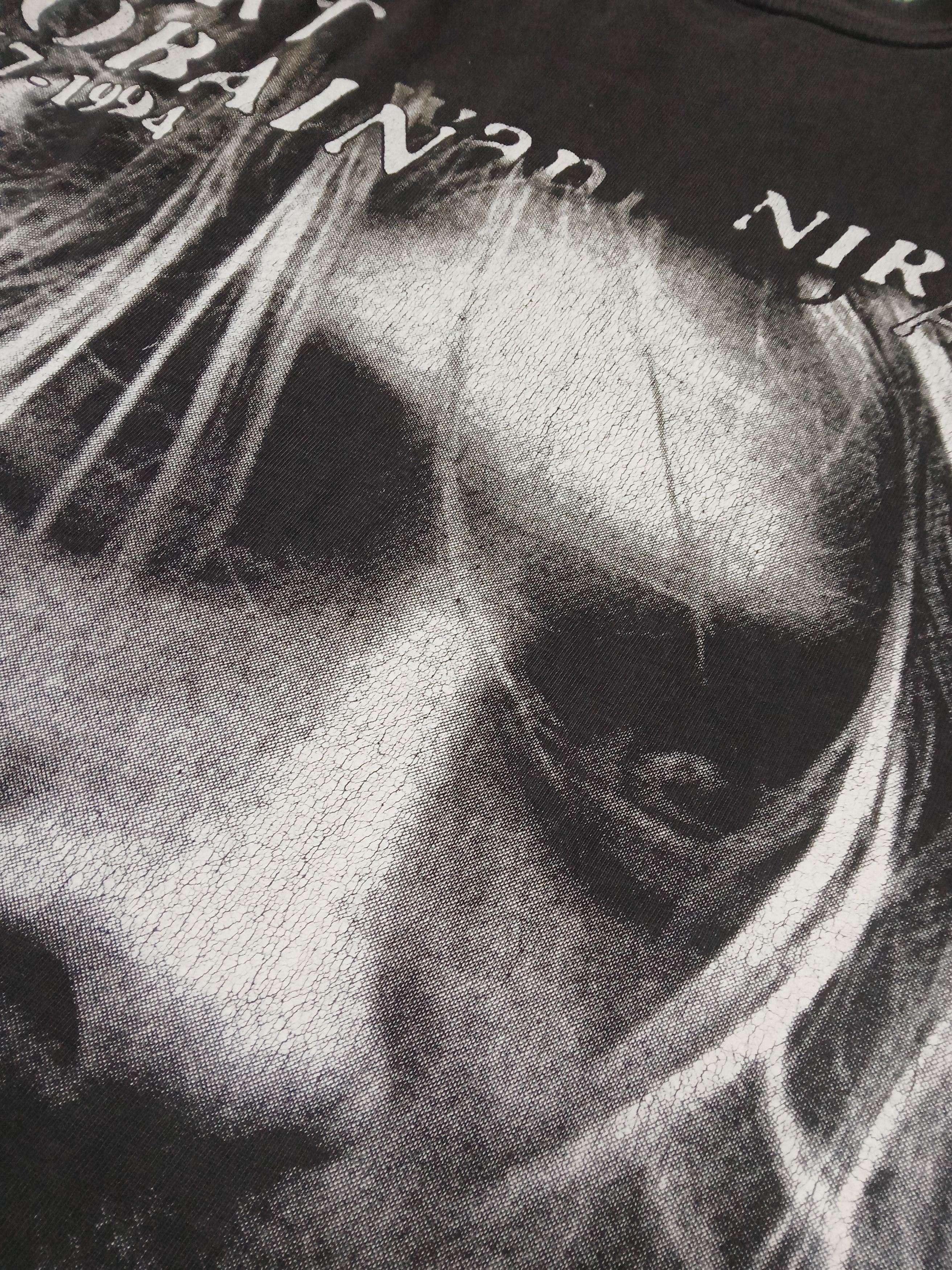 Band Tees Kurt Cobain Nirvana Vintage Distressed Bootleg T Shirt Size US L / EU 52-54 / 3 - 6 Thumbnail