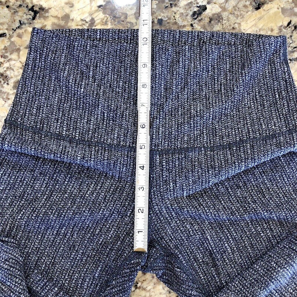 Lululemon Size 26 Lululemon Pants Work Out Yoga Gym Black White Size 26" / US 2 / IT 38 - 4 Thumbnail