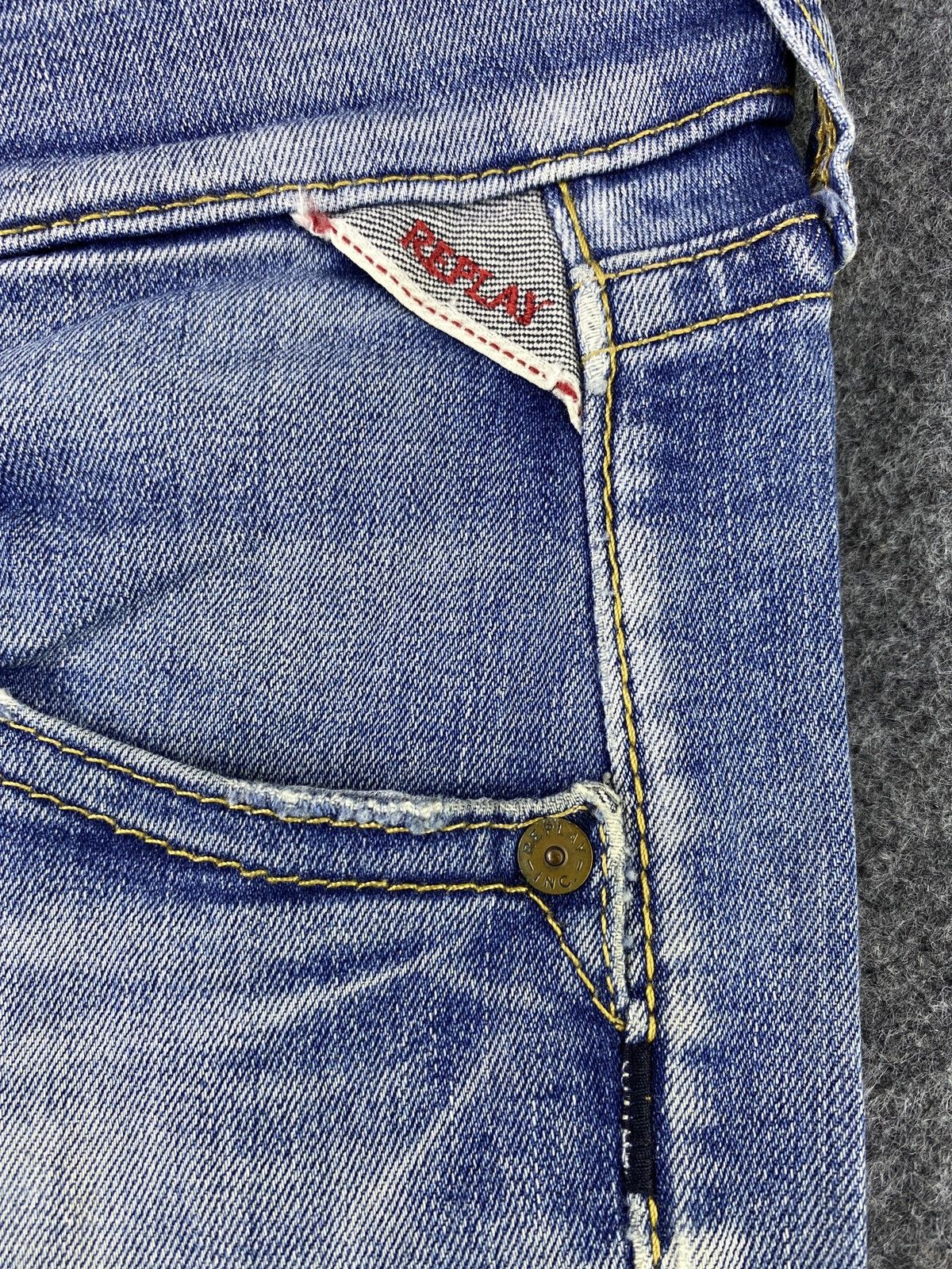 Jean × Replay Vintage Replay Distressed Blue Wash Denim- J1128 Size US 31 - 7 Thumbnail