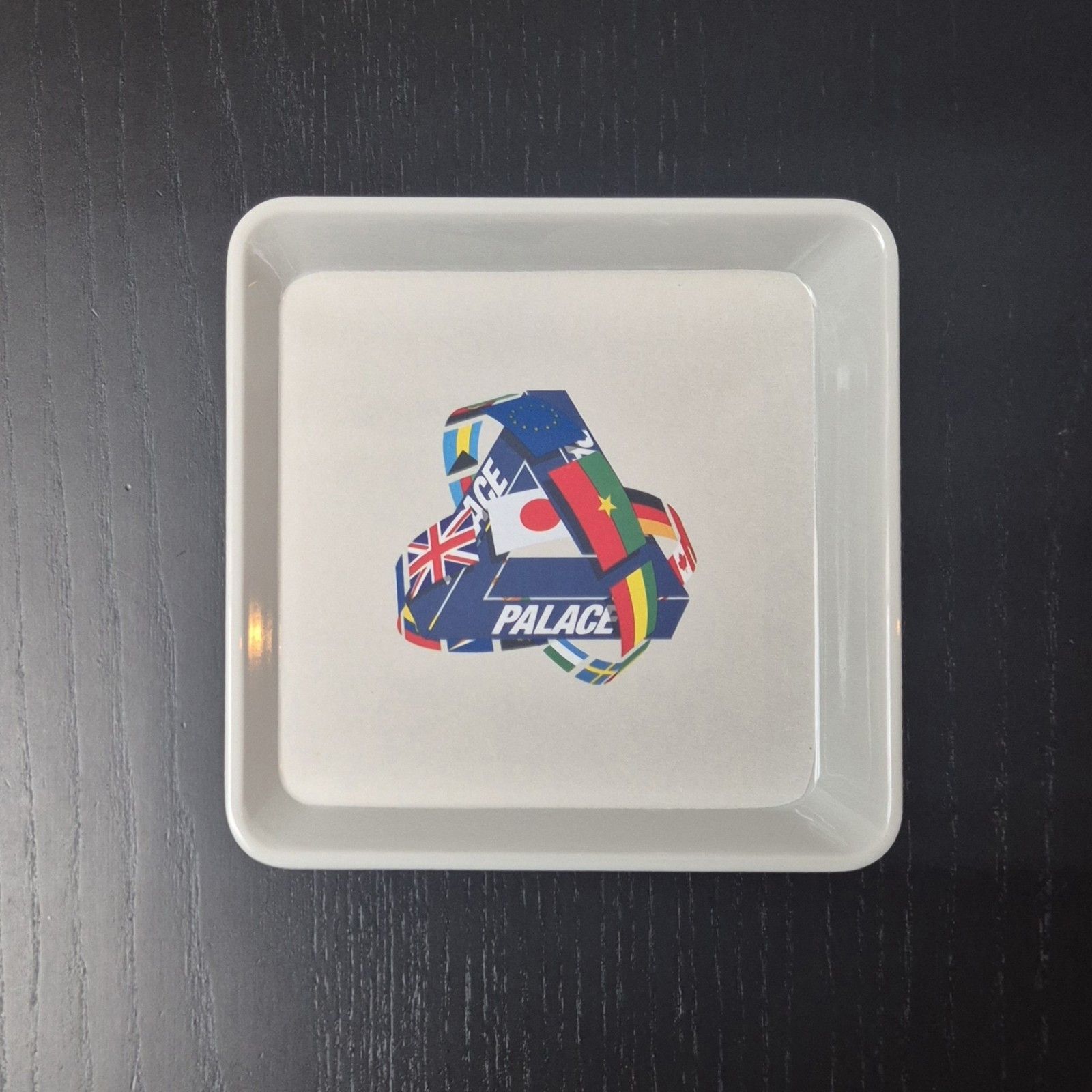 Palace Palace Tri-Flag Tray Grey Brand New In Box FW22 Size ONE SIZE - 2 Thumbnail