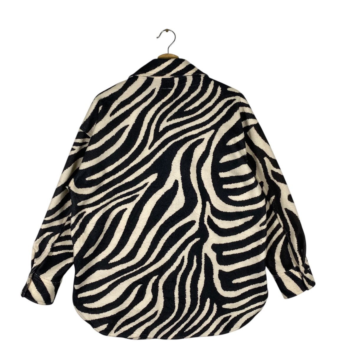 H&M Japanese Brand Light Beige Zebra Print Felted Shirt jacket Size S / US 4 / IT 40 - 10 Thumbnail
