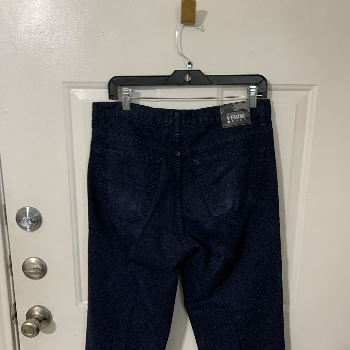Gianfranco Ferre Button Fly Straight leg jeans Size US 32 / EU 48 - 7 Thumbnail