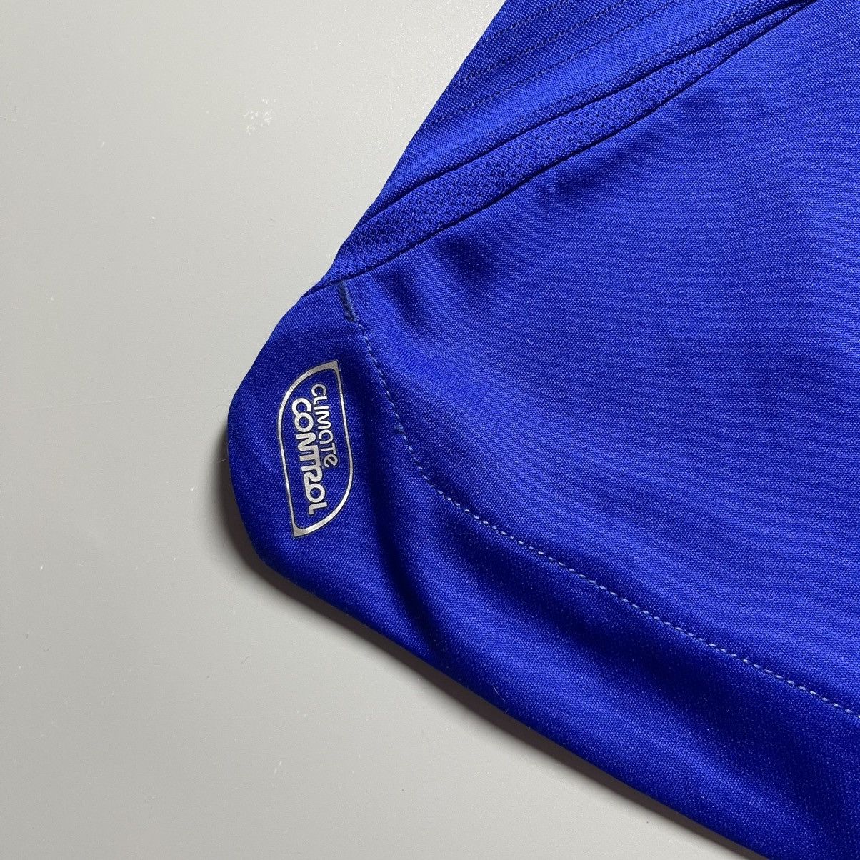 Umbro EVERTON UMBRO 2008/2009 FOOTBALL HOME JERSEY #17 CAHILL Size US XL / EU 56 / 4 - 10 Thumbnail