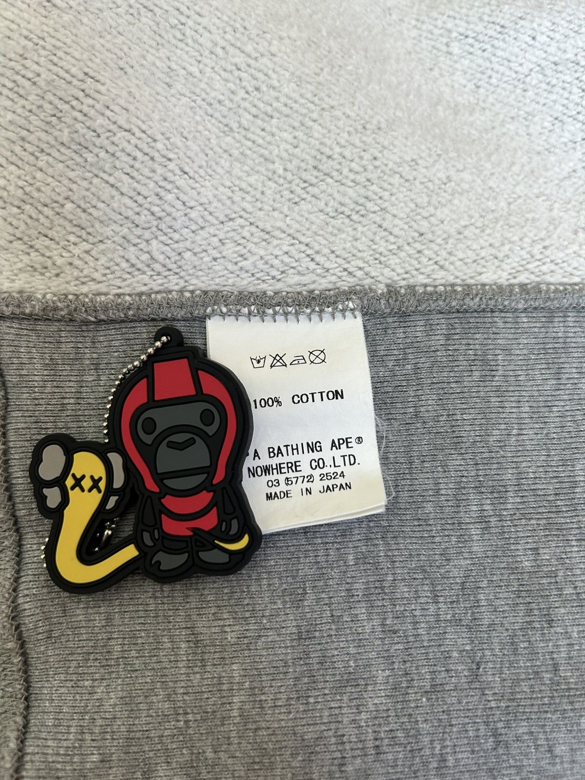 Bape × Kaws BAPE KAWS SMOKE CLOUD PLANE HOODIE Size US S / EU 44-46 / 1 - 8 Thumbnail