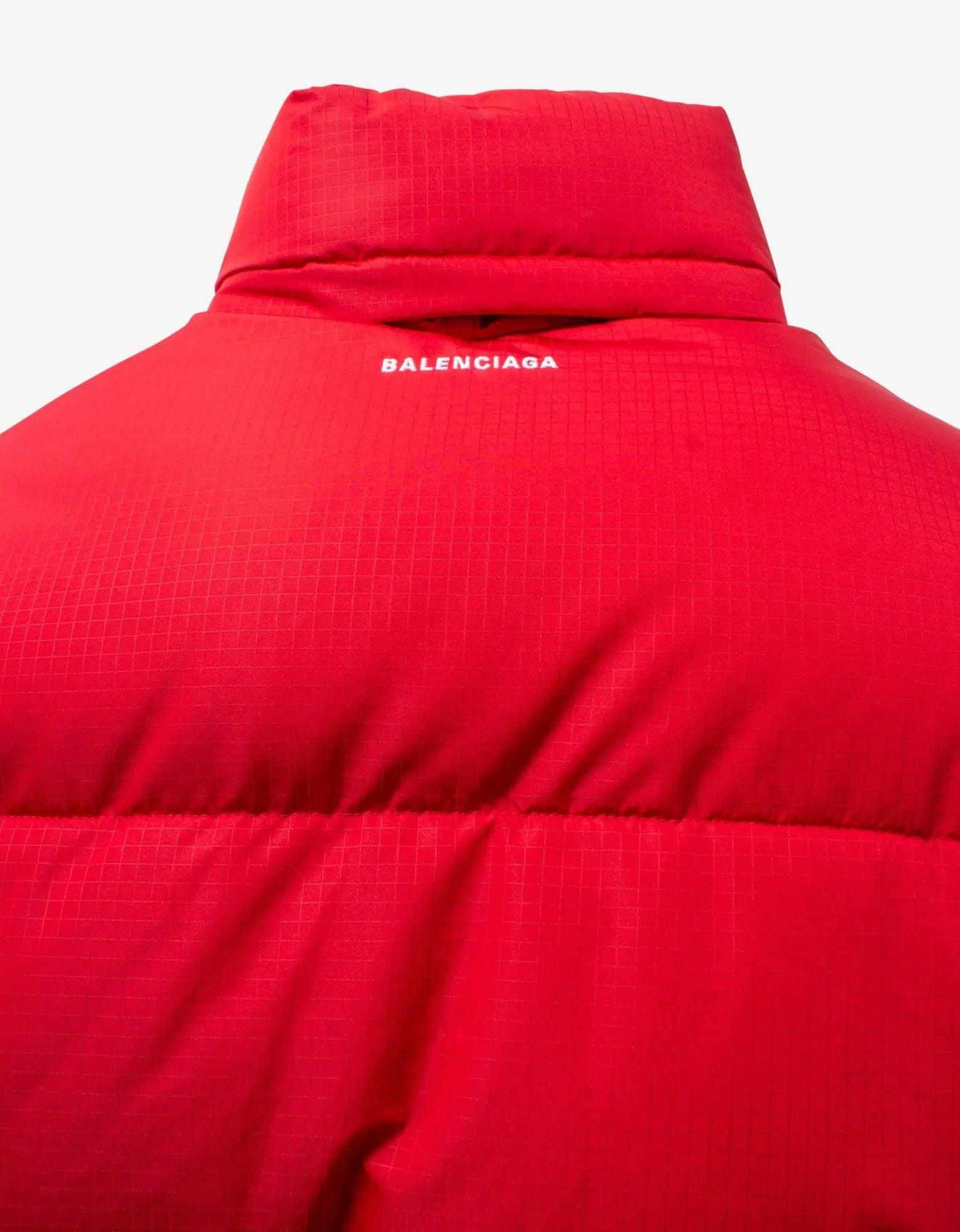 Balenciaga Balenciaga Red C Shape Puffer Jacket - AW20 SIZE 48 Size US M / EU 48-50 / 2 - 4 Thumbnail