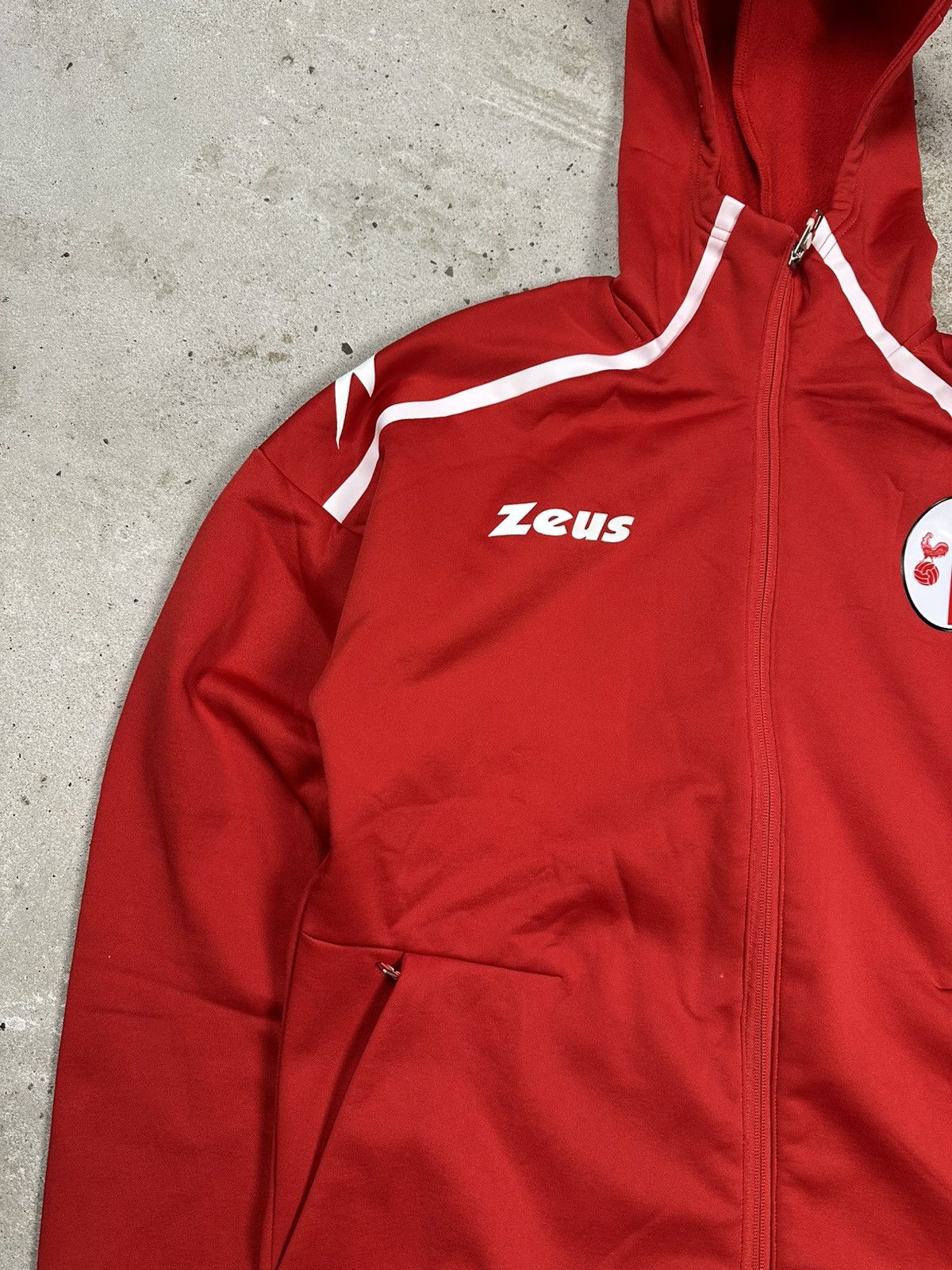 Vintage Vintage 2000s Zeus x Bari FC Red Training Top Sweatshirt Size US M / EU 48-50 / 2 - 6 Thumbnail