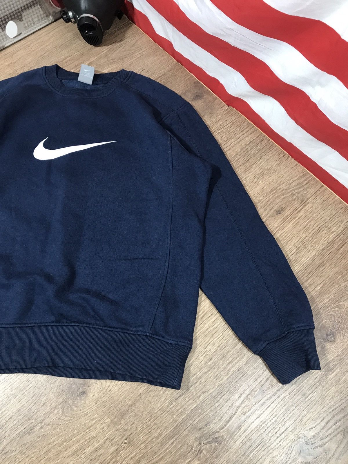 Nike × Vintage Vintage Nike Big Logo Sweatshirt Size US L / EU 52-54 / 3 - 3 Thumbnail