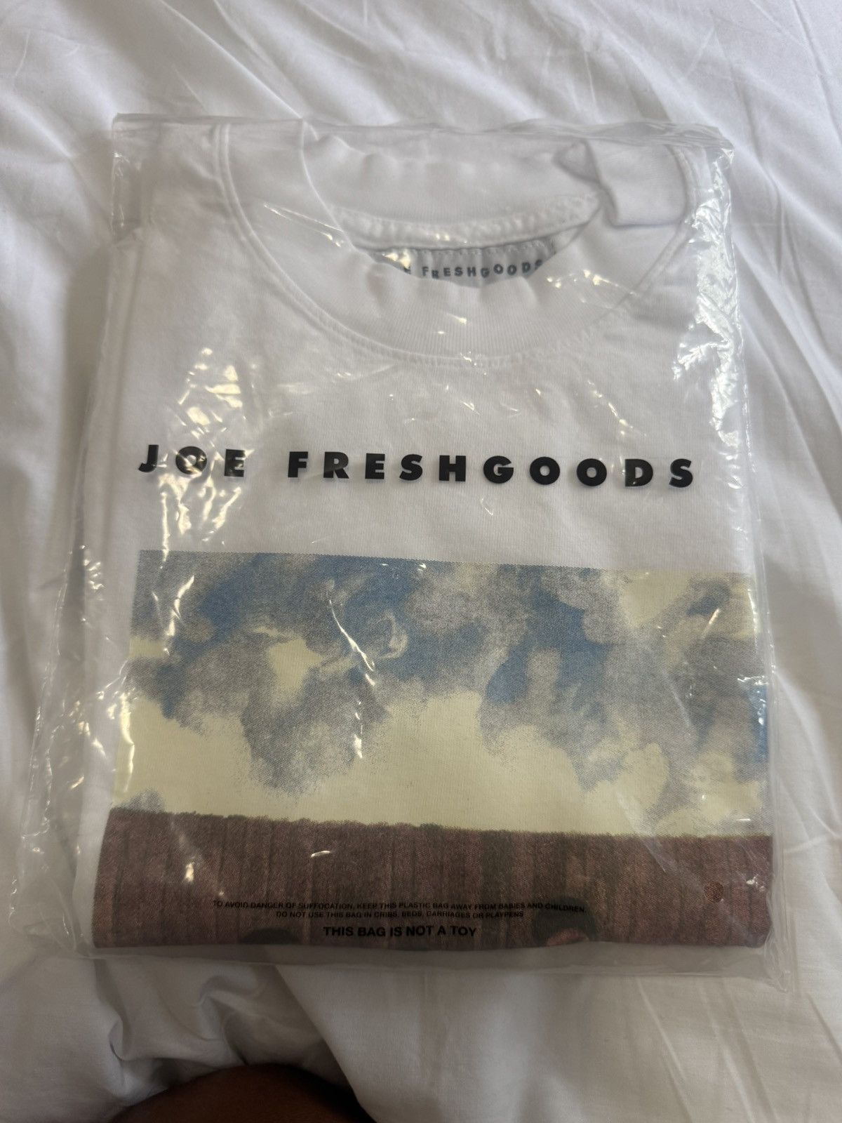 Joe Freshgoods Joe fresh Goods “ We outside Tee” Size US L / EU 52-54 / 3 - 1 Thumbnail