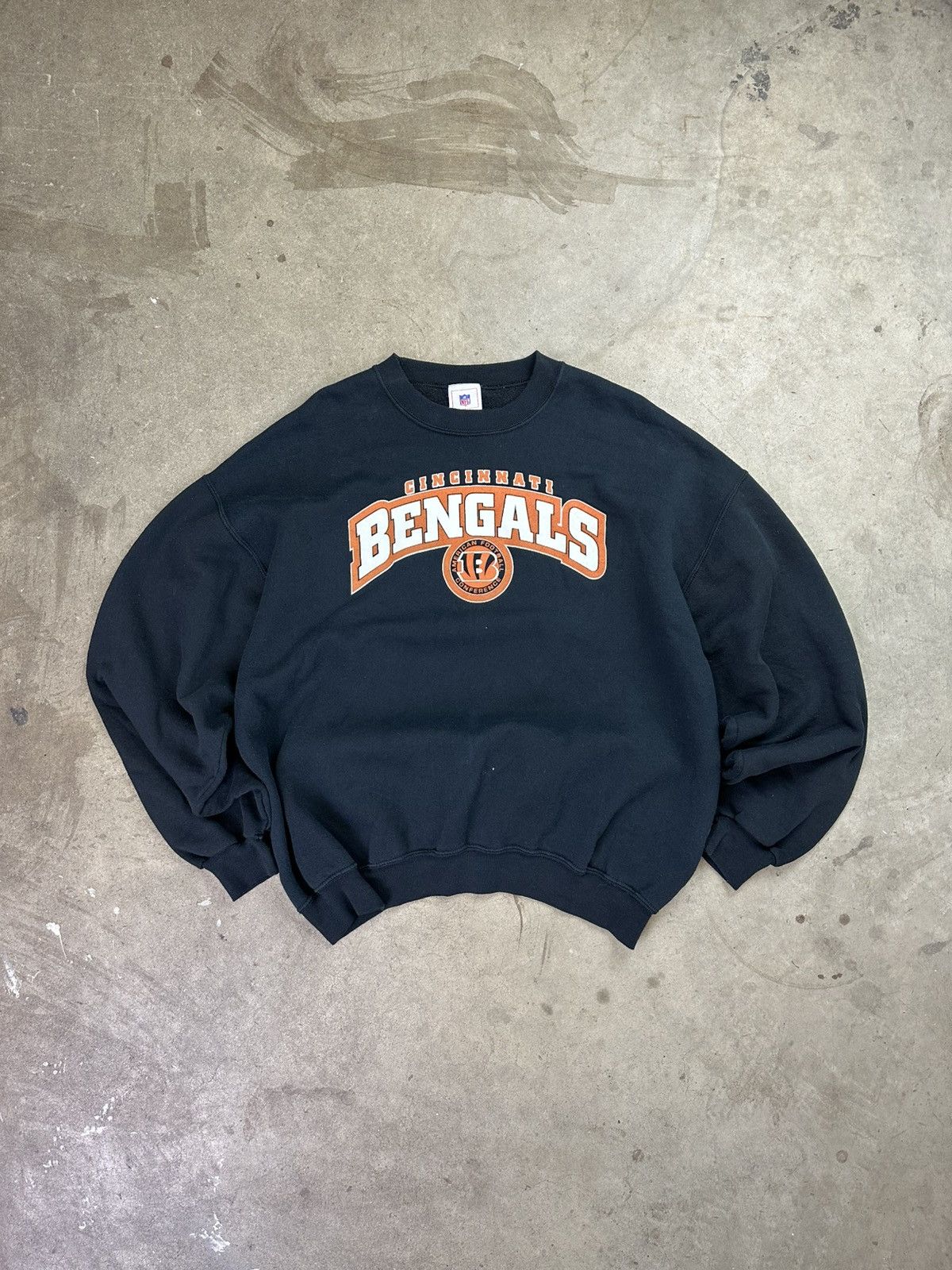 Vintage vintage cinncinnati bengals spellout nfl crewneck xl Size US XL / EU 56 / 4 - 1 Thumbnail
