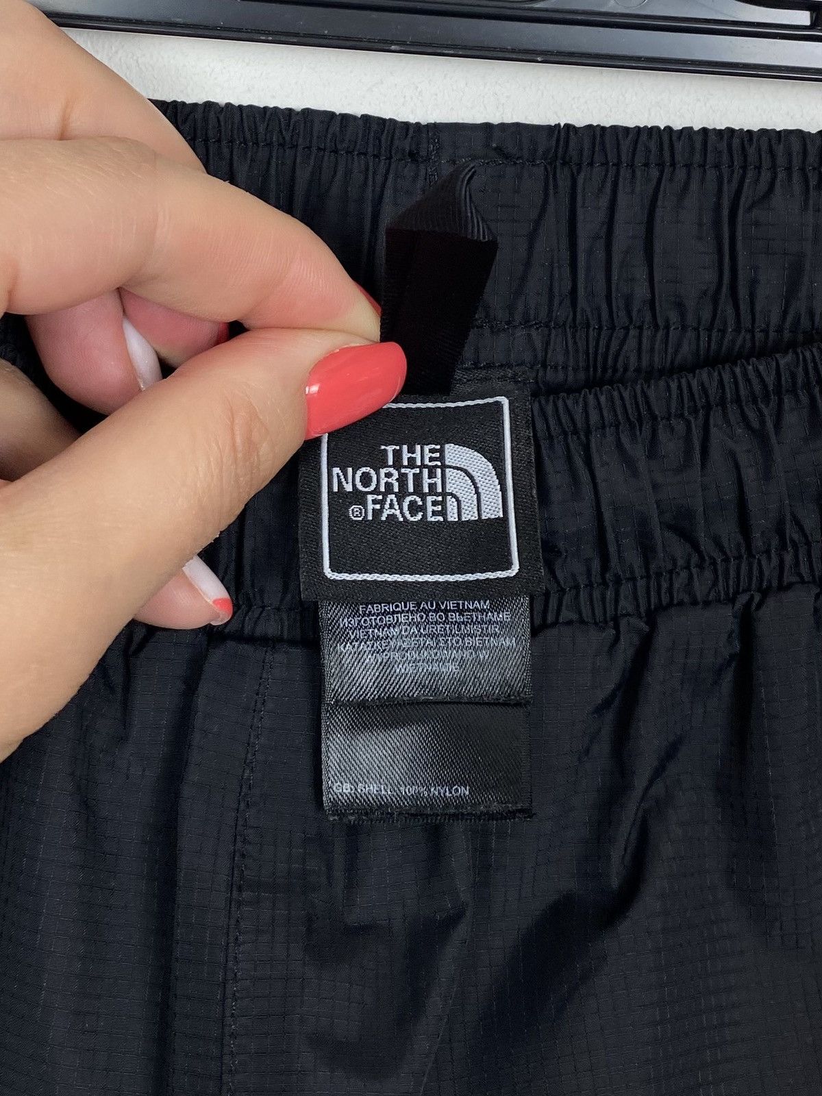 The North Face The North Face HyVent 2.5L Hiking Pants Women’s Size S Black Size 26" / US 2 / IT 38 - 9 Thumbnail
