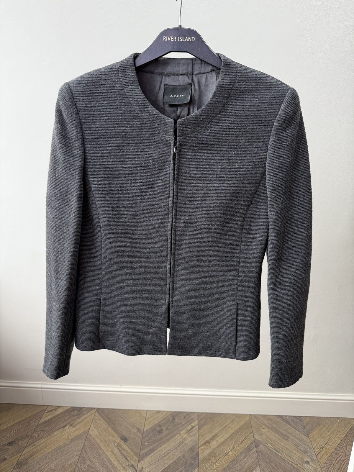 Akris Vintage Akris Grey Virgin Wool Jacket Women’s Zip Front Size M / US 6-8 / IT 42-44 - 1 Thumbnail