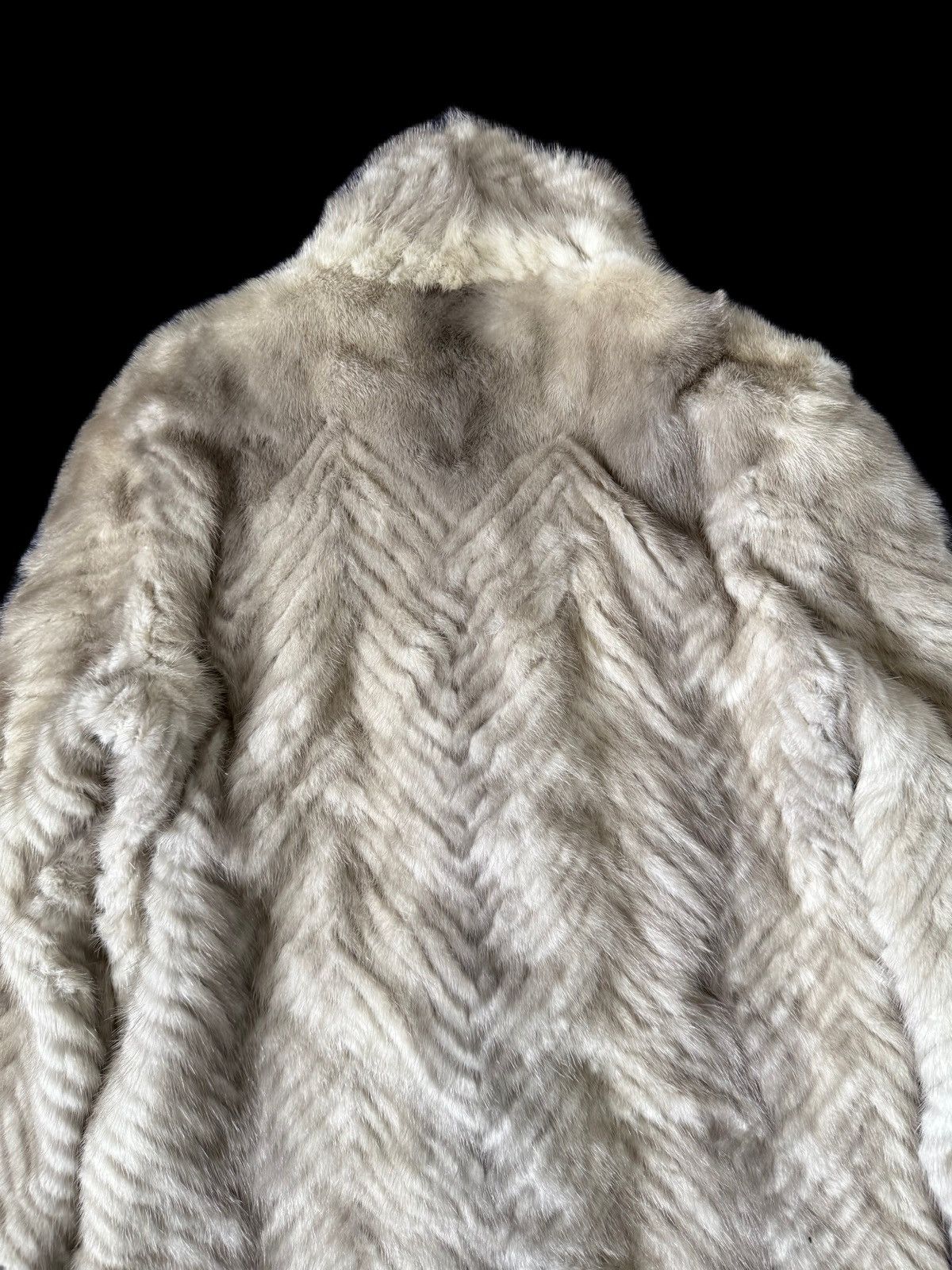 Japanese Brand Vintage Japan Custom Genuine Faux Fur Jacket Size S Size S / US 4 / IT 40 - 7 Thumbnail