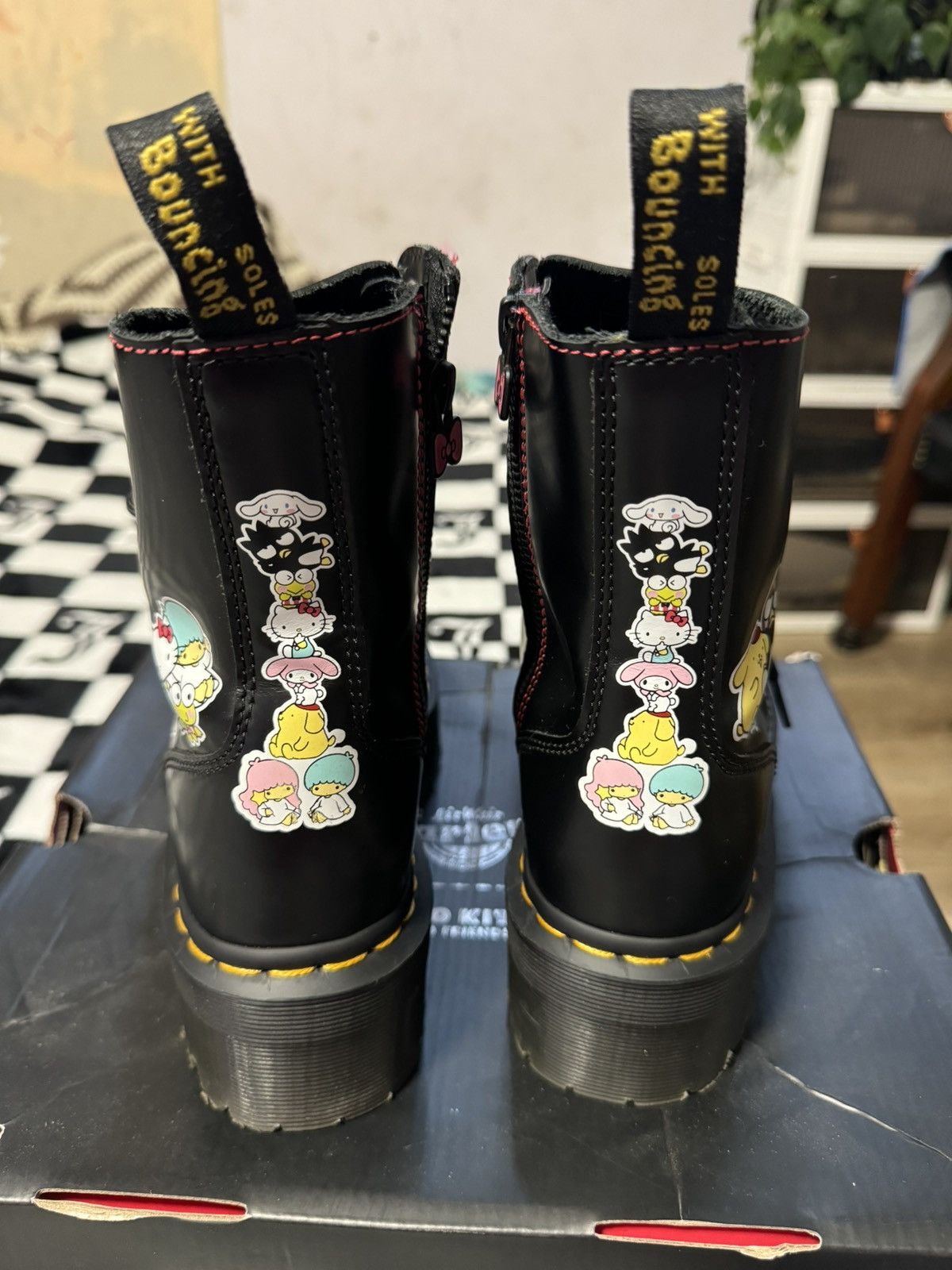 Dr. Martens Hello Kitty x Dr. Martens Size US 6 / IT 36 - 4 Thumbnail