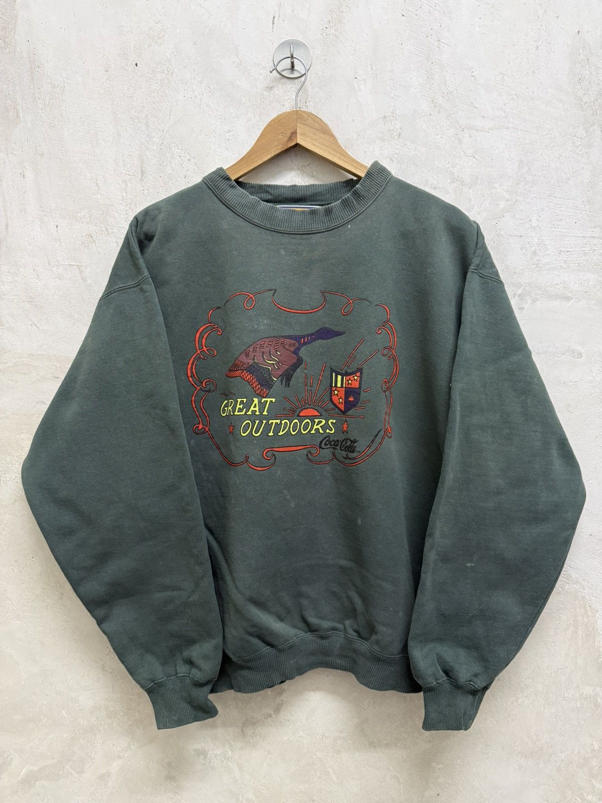 Coca Cola Vintage 90s Coca Cola Coke Great Outdoor Sun Faded Crewneck Size US XL / EU 56 / 4 - 1 Thumbnail