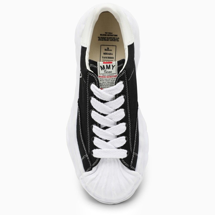 Maison MIHARA YASUHIRO o1d2blof0424 Low-Top Sneakers in Black & White Size US 9 / EU 42 - 3 Thumbnail