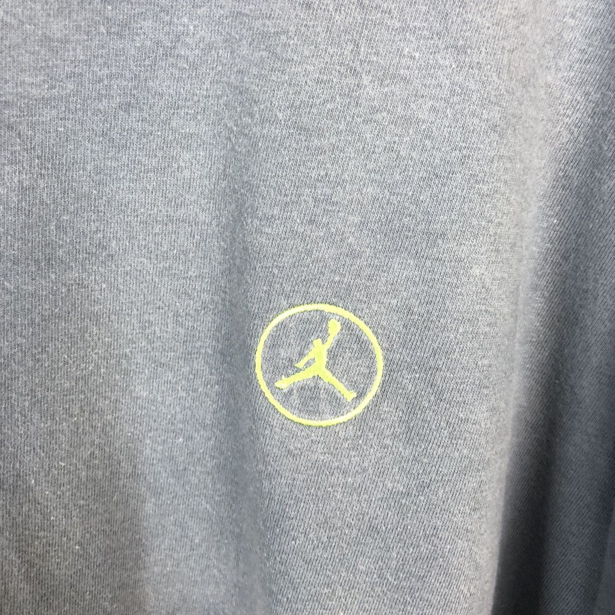 Jordan Brand Jordan Brand Nike faded Grey vintage tee #A540 Size US XL / EU 56 / 4 - 11 Thumbnail