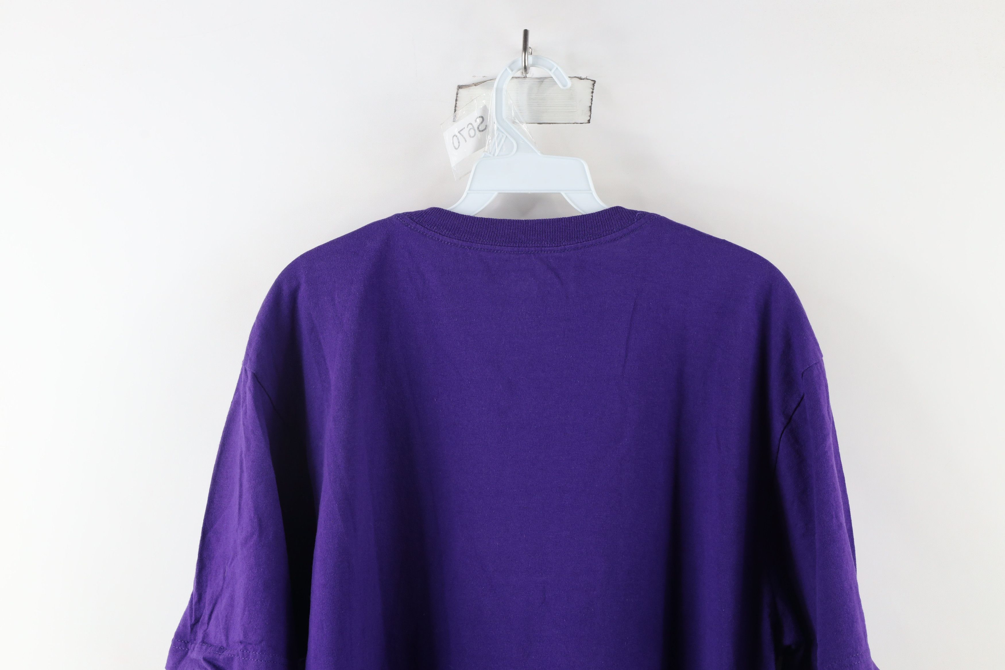Adidas × Vintage Vintage Adidas Los Angeles Lakers Basketball T-Shirt Size US XXL / EU 58 / 5 - 8 Thumbnail