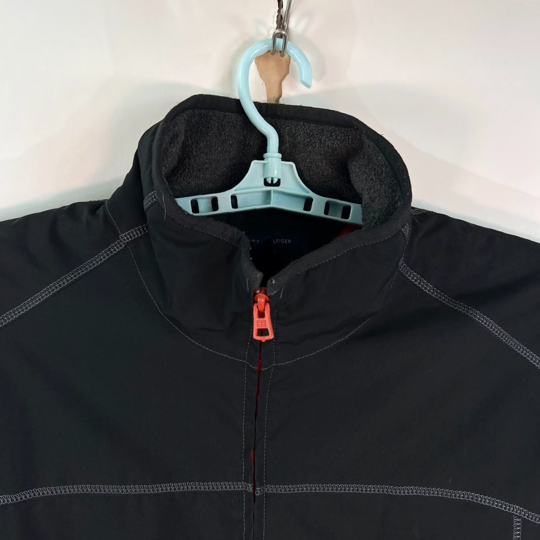Tommy Hilfiger VINTAGE Tommy Hilfiger Lined Wind Breaker Jacket Mens XL Black Golf Casual Size US XL / EU 56 / 4 - 2 Thumbnail