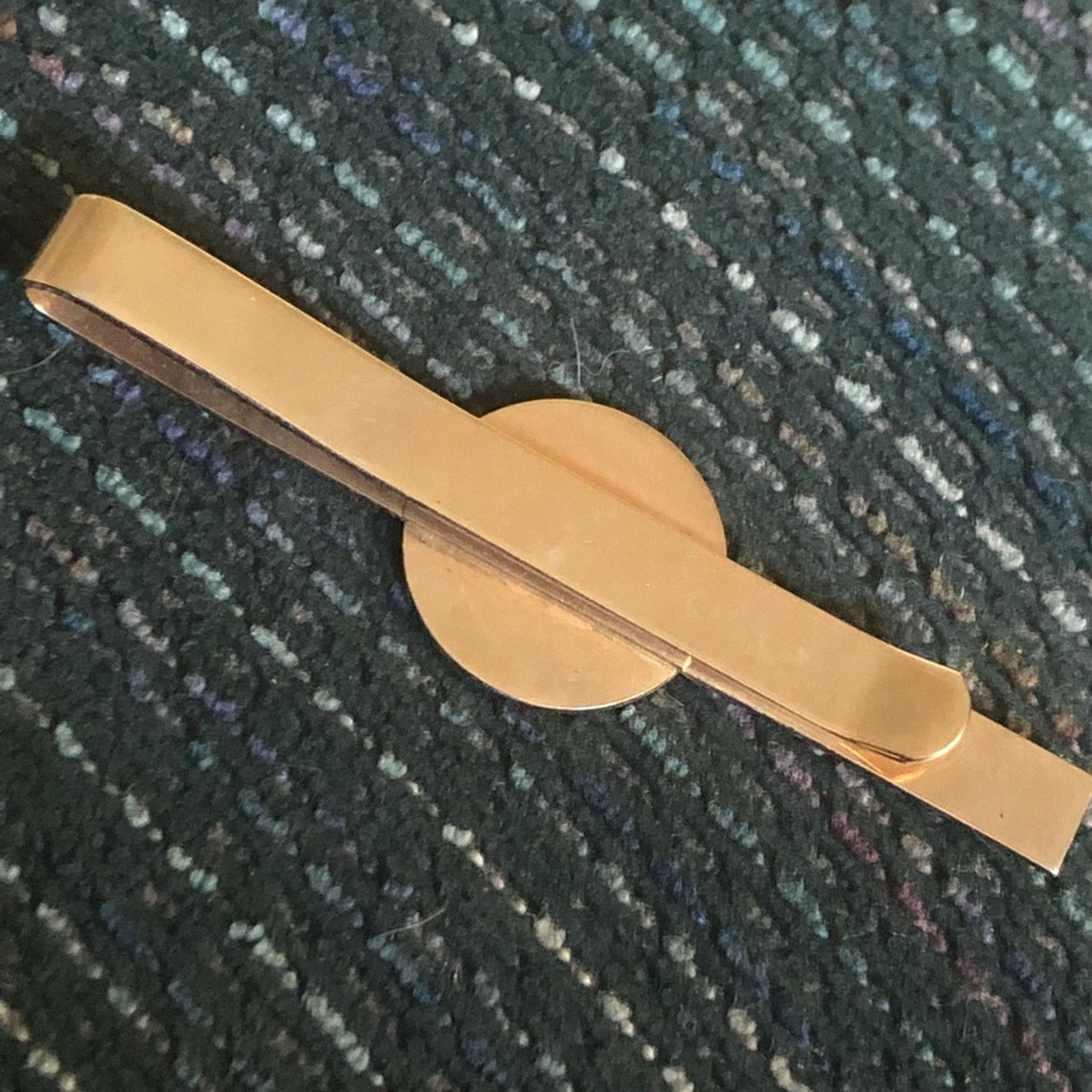 Vintage Vintage gentleman gold monogram initial “L” tie bar clip Size ONE SIZE - 4 Thumbnail