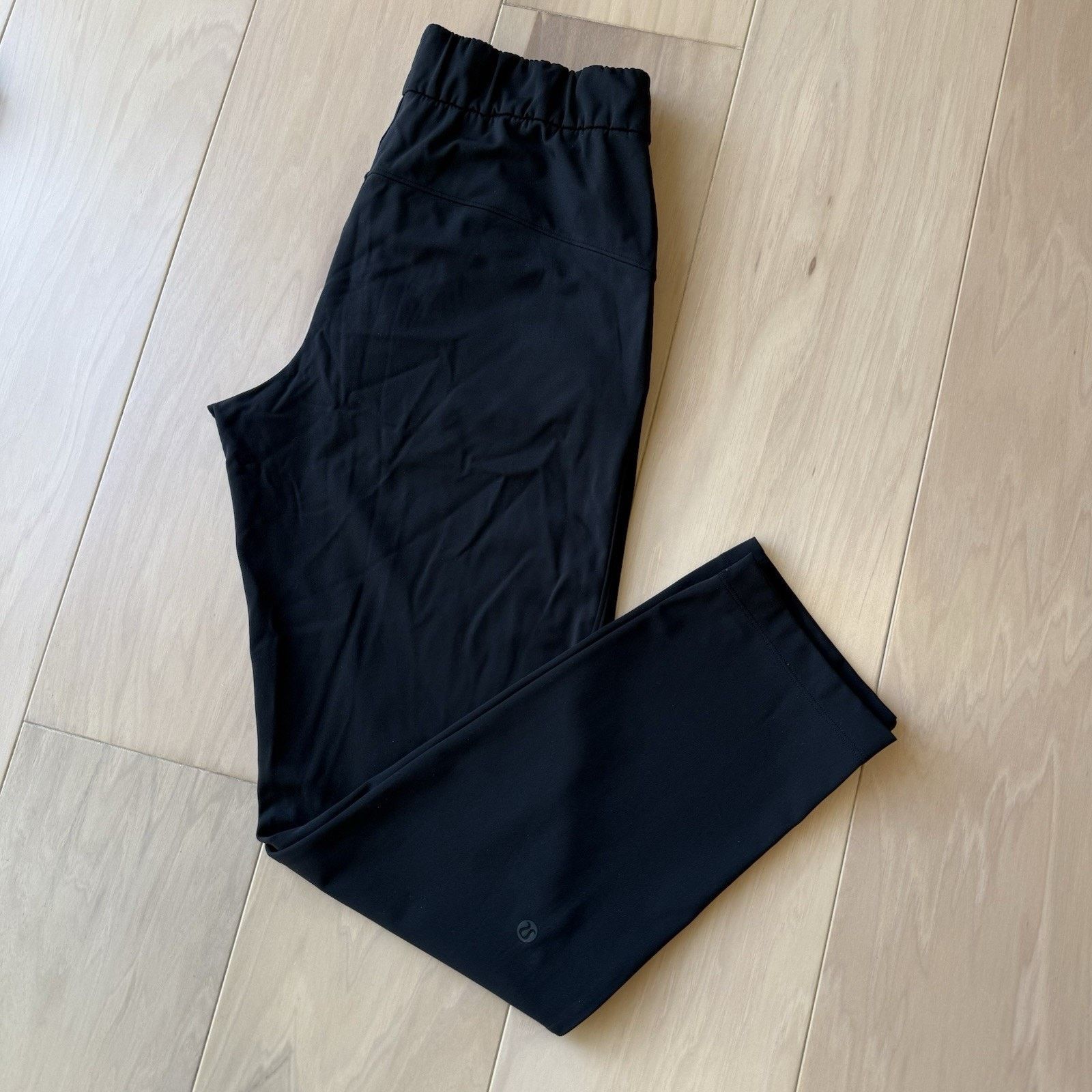 Lululemon Lululemon on the Fly Sweatpants Women's 4 Black Comfy Size 27" / US 4 / IT 40 - 9 Thumbnail