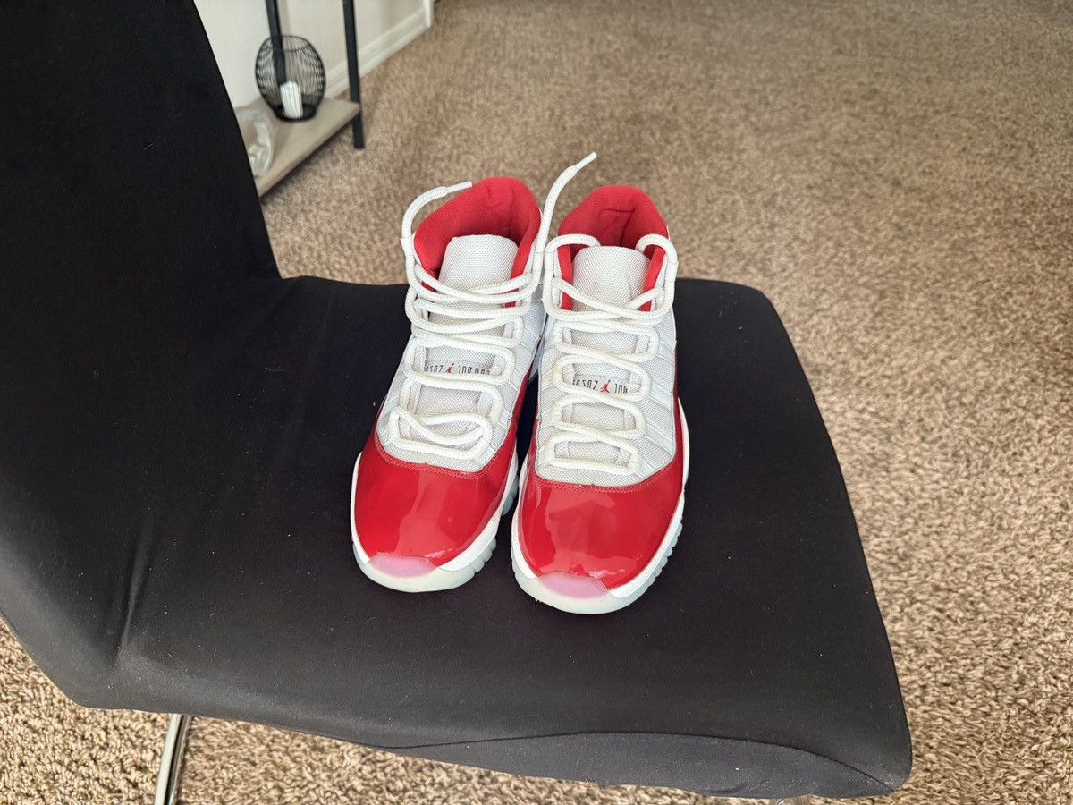 Jordan Brand Cherry Jordan 11’s Size US 9.5 / EU 42-43 - 4 Thumbnail