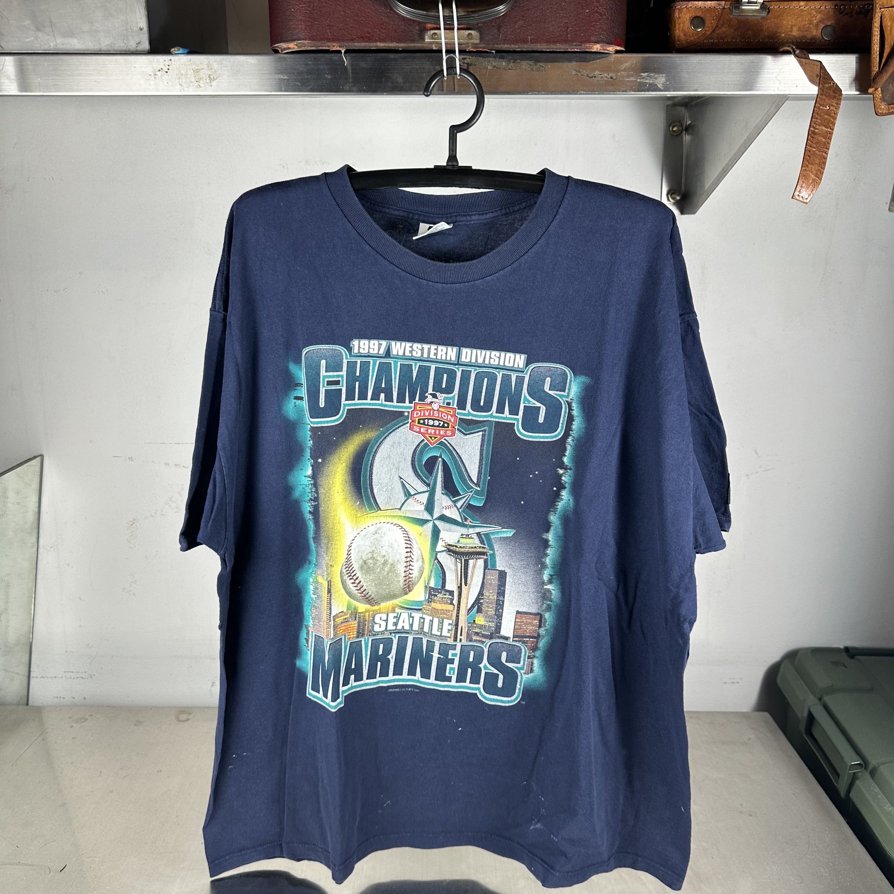 Hanes × Vintage Rare Vintage Seattle Supersonics 1979 Champions t 