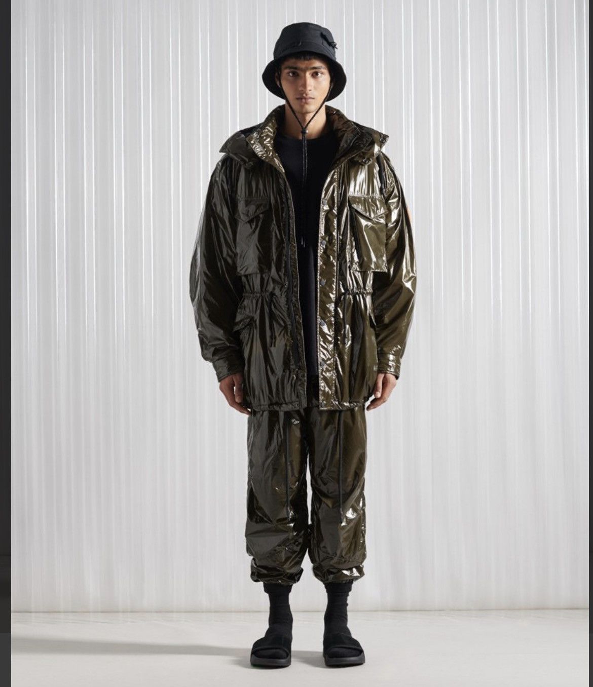 Superdry Limited Edition SDX Unisex M65 High Shine Jacket RRP 315$ Size US M / EU 48-50 / 2 - 3 Thumbnail
