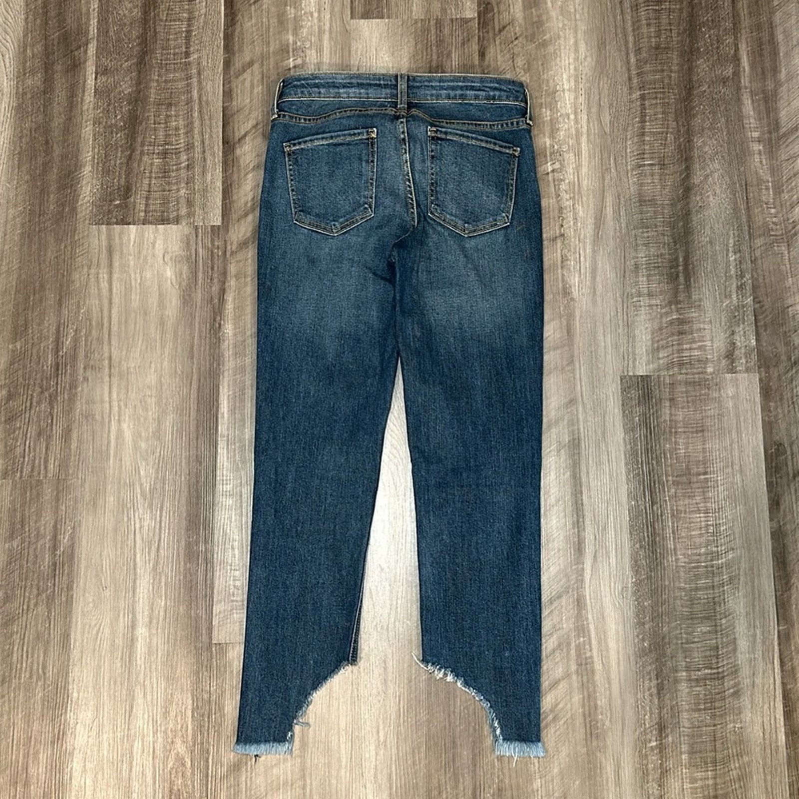 Other Just Black Arced Hem Cropped Jeans - 26 Size 26" / US 2 / IT 38 - 2 Thumbnail