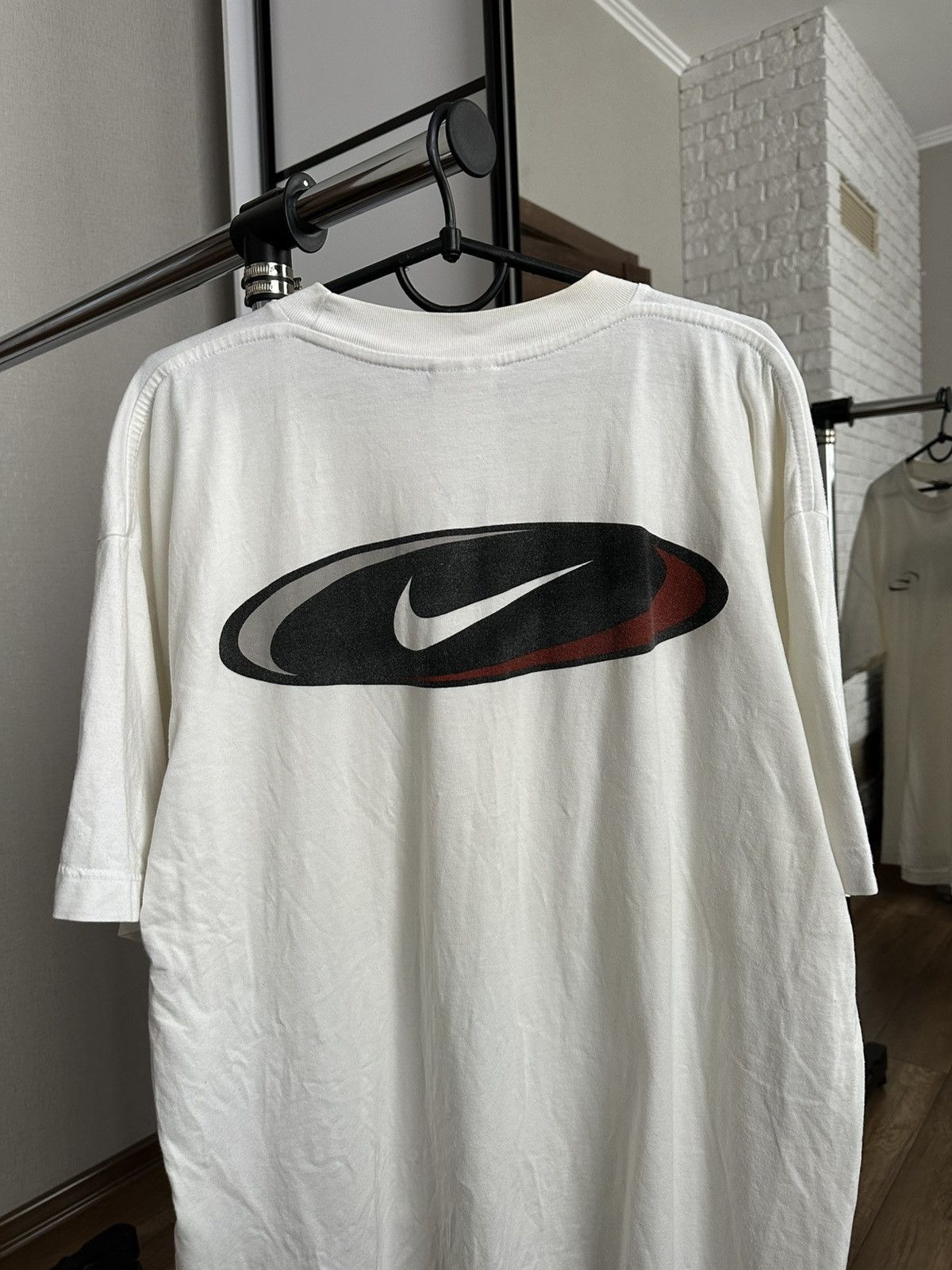Nike Nike Vintage Big Logo Swoosh T-Shirt Tee 90s Size US L / EU 52-54 / 3 - 4 Thumbnail