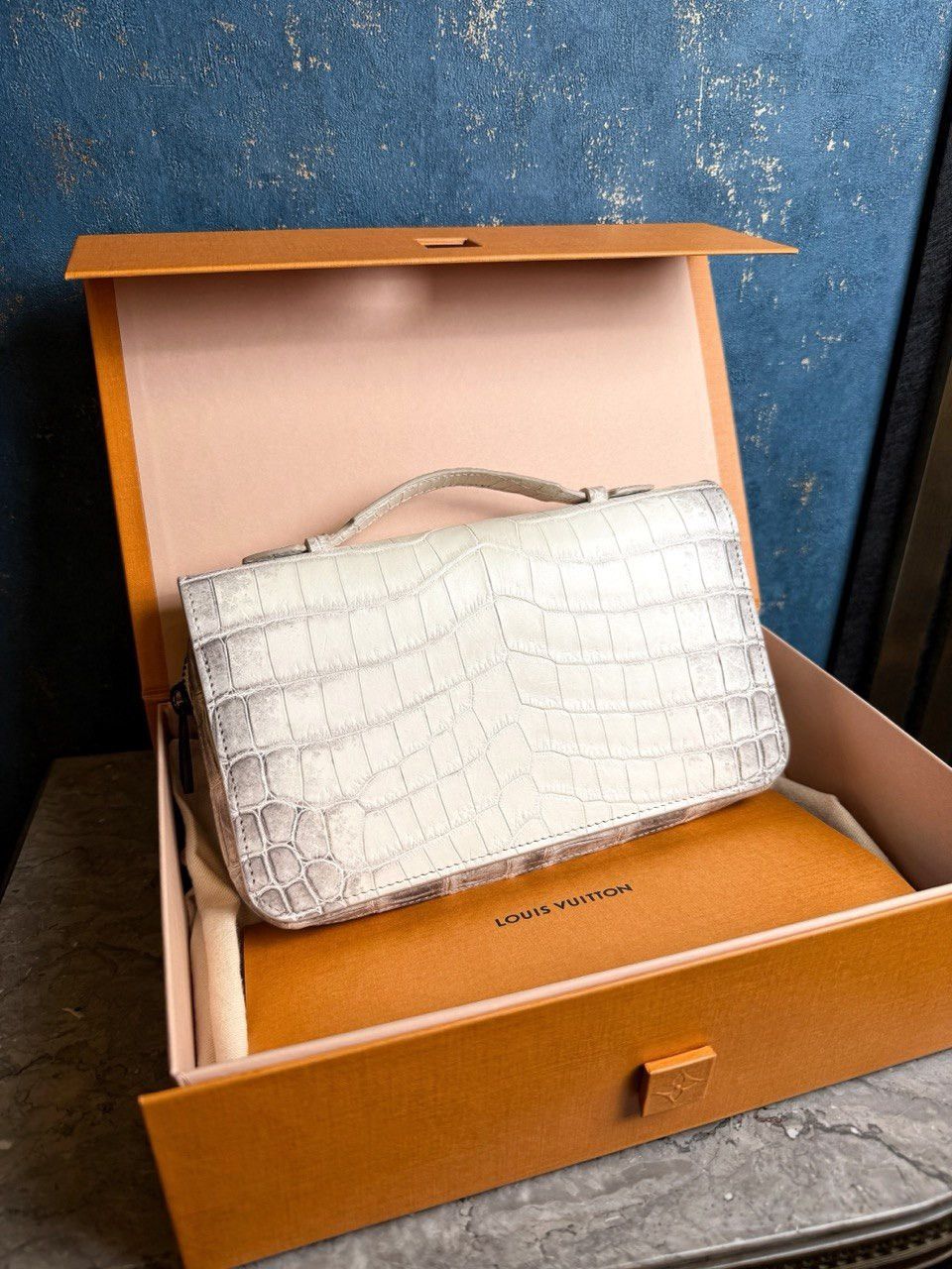Louis Vuitton Louis Vuitton Zippy XL Crocodylus Niloticus (Himalaya) Size ONE SIZE - 1 Thumbnail