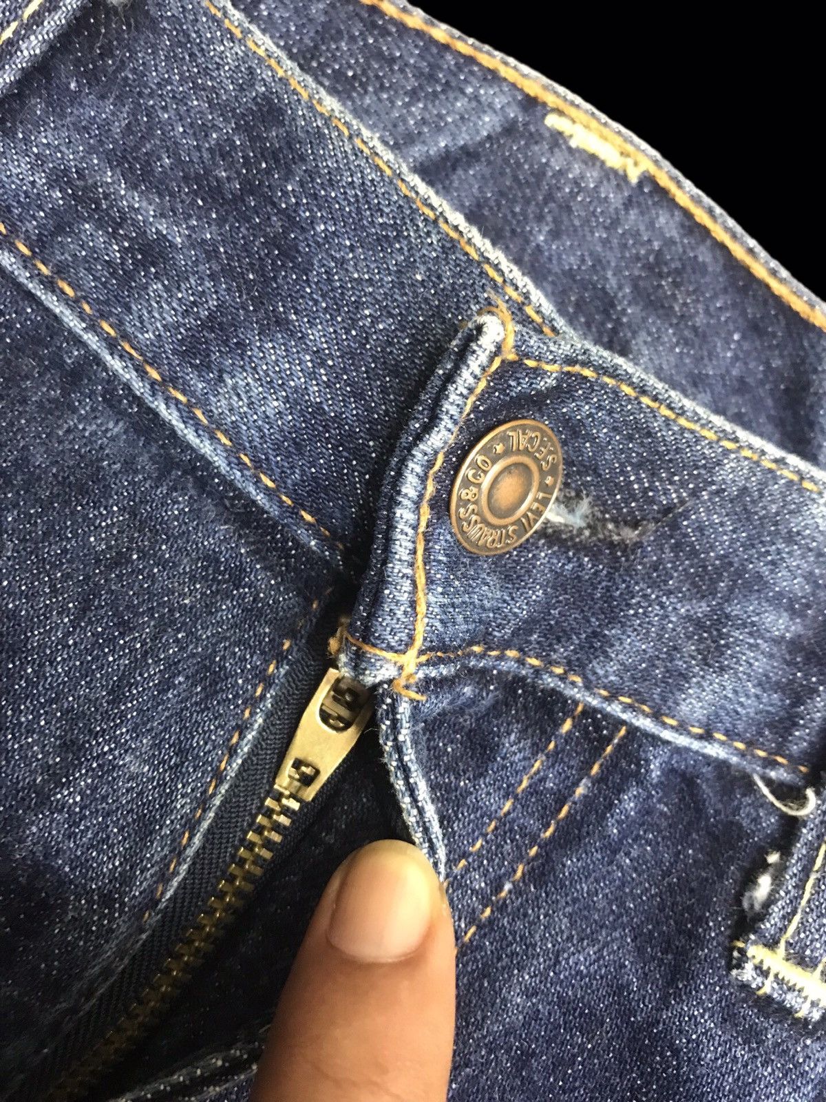 Levi's Vintage Clothing Vintage Levi’s 517 Red Tab 555 Valencia St. — Made in USA Size US 33 - 12 Thumbnail