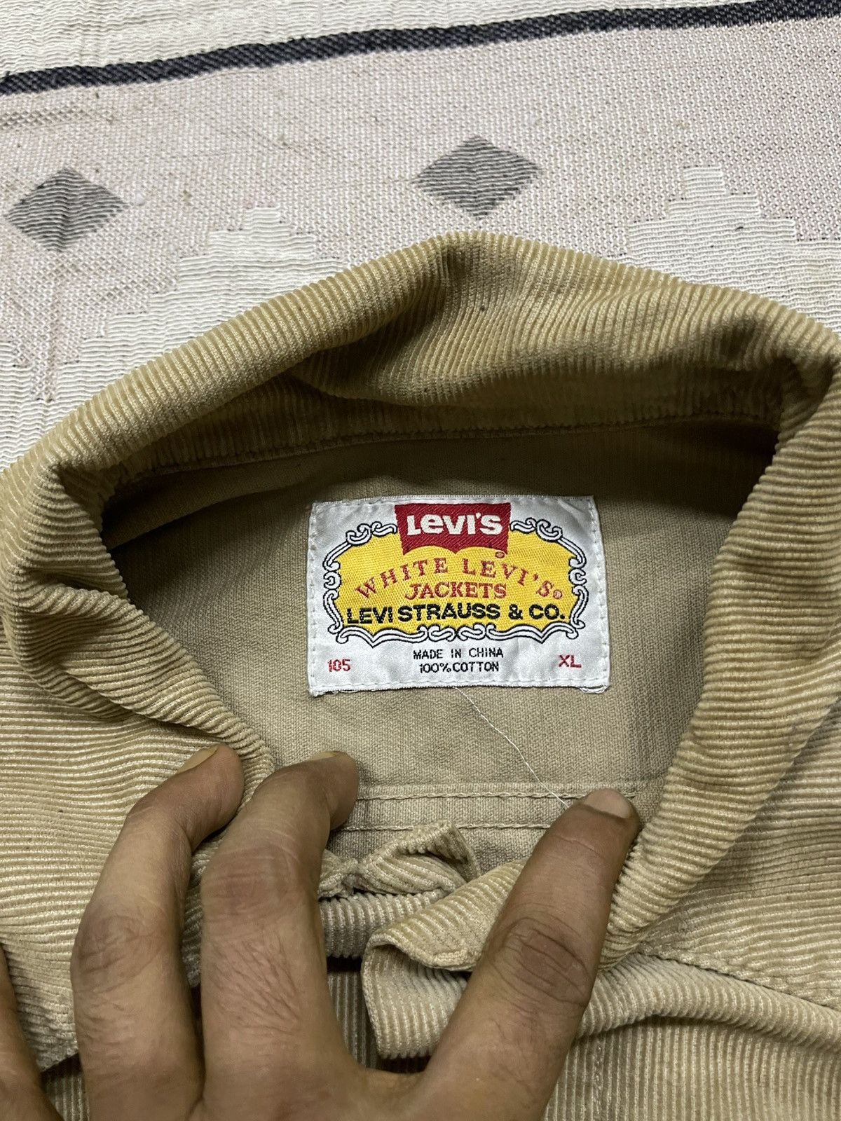Levi's VINTAGE LEVIS CORDUROY TRUCKER JACKET FADED Size US L / EU 52-54 / 3 - 11 Thumbnail