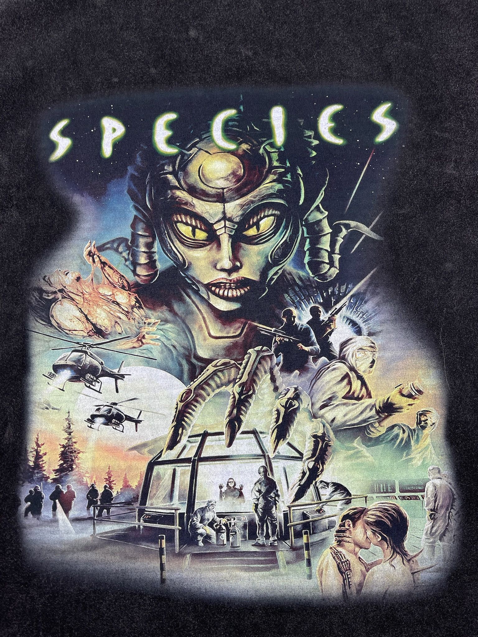 Other Saint Giovanni de la mode tshirt tee alien movie vintage Size US L / EU 52-54 / 3 - 3 Thumbnail