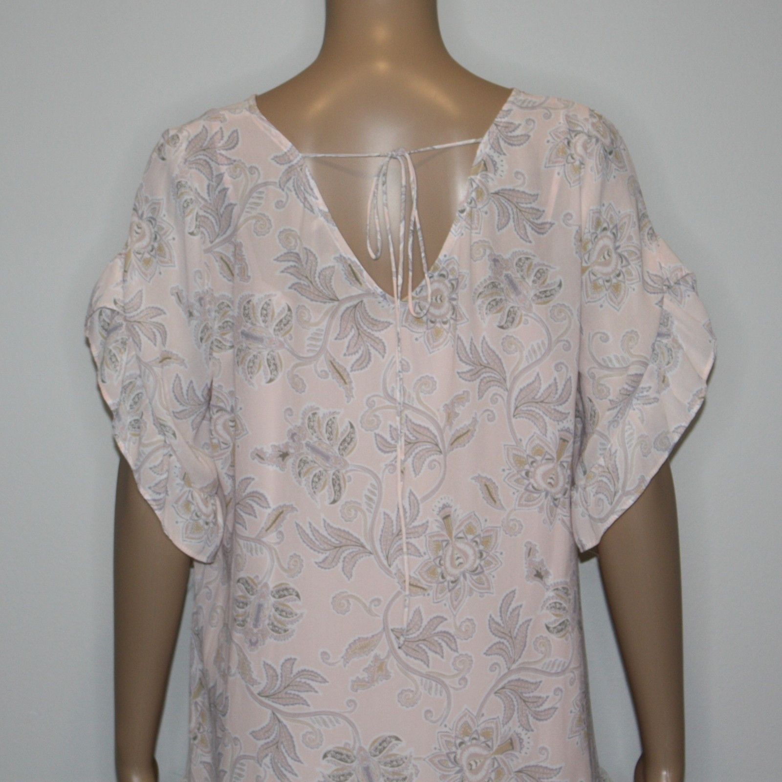 Loft Lacy Floral Flounce Dress in Light Pink NWOT $89.50 Size M / US 6-8 / IT 42-44 - 8 Thumbnail