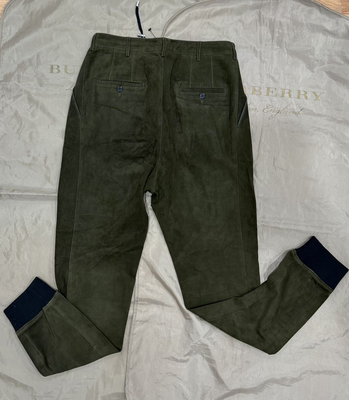 Balmain Balmain joggers suede green pants size L Size US 34 / EU 50 - 2 Thumbnail