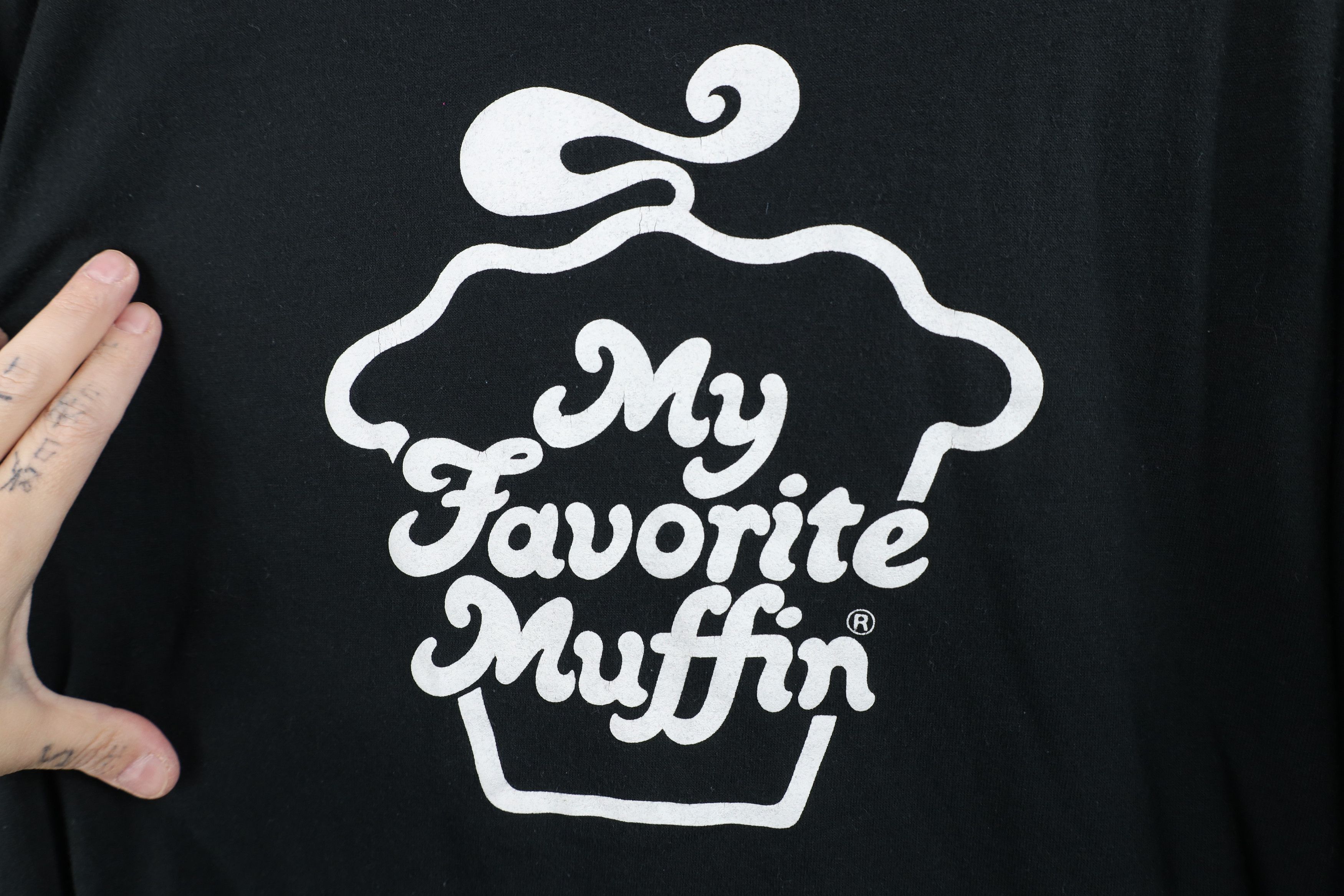 Vintage Vintage 90s Streetwear My Favorite Muffin T-Shirt Black USA Size XL / US 12-14 / IT 48-50 - 10 Thumbnail