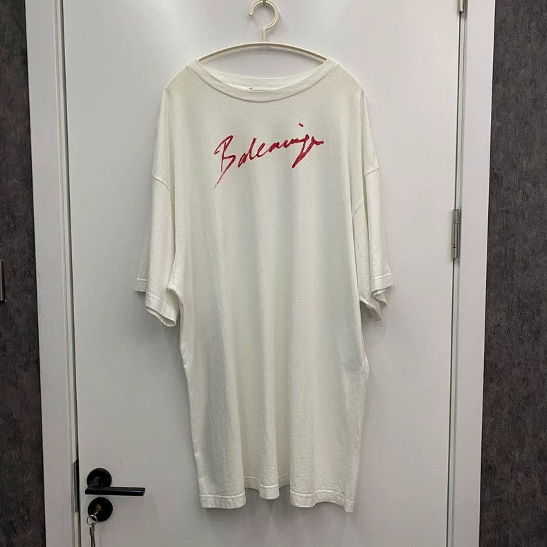 Balenciaga Balenciaga Front Cursive Letter Short Sleeve Size US S / EU 44-46 / 1 - 1 Thumbnail