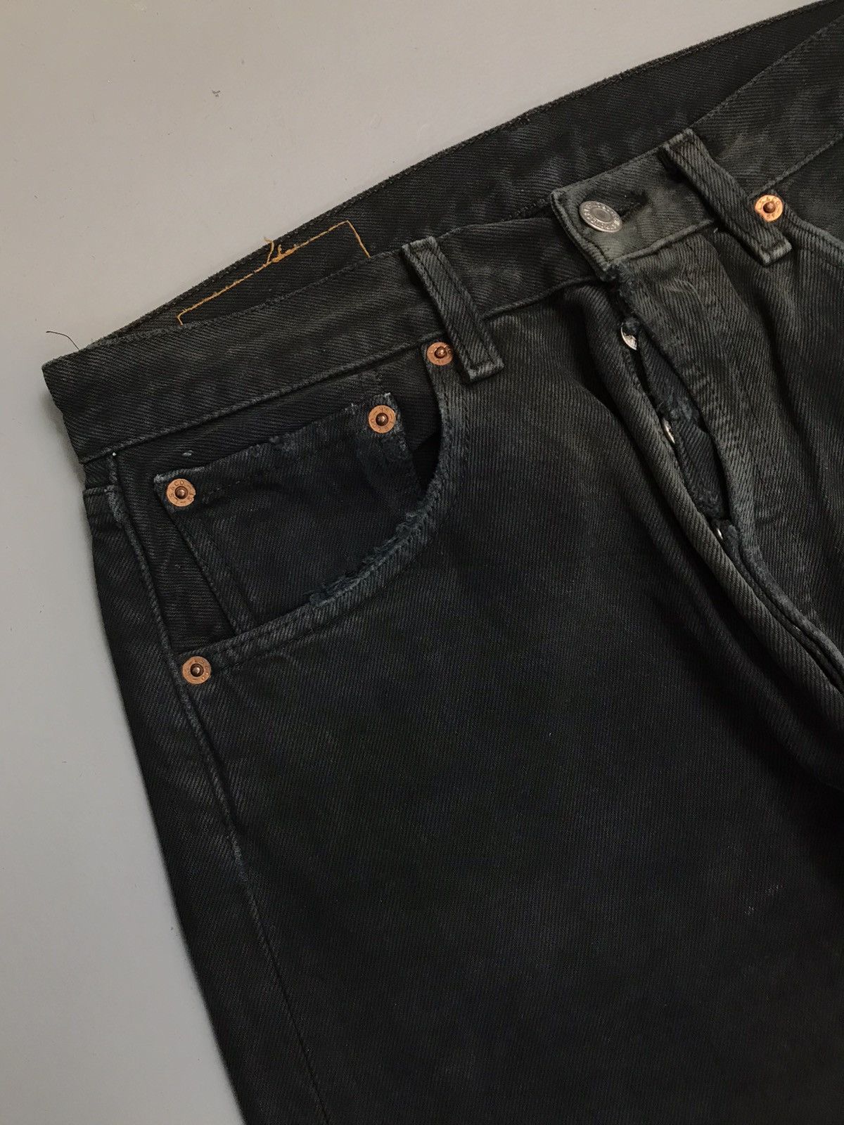 Levi's Vintage Levi’s 501 paper tab damaged denim Size US 30 / EU 46 - 6 Thumbnail