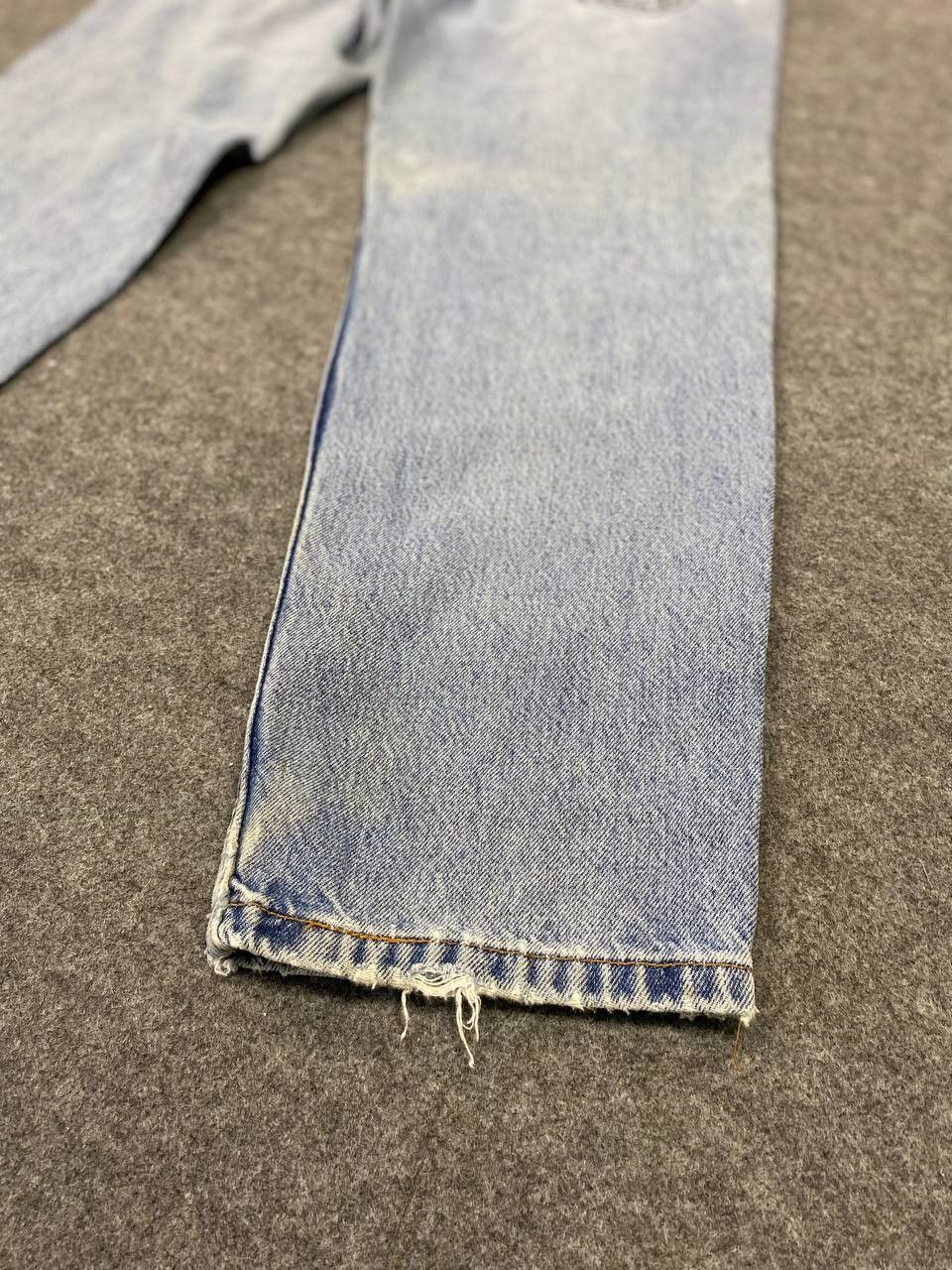 Levi's vintage levis 550 lightwash denim nice design Size US 33 - 6 Thumbnail