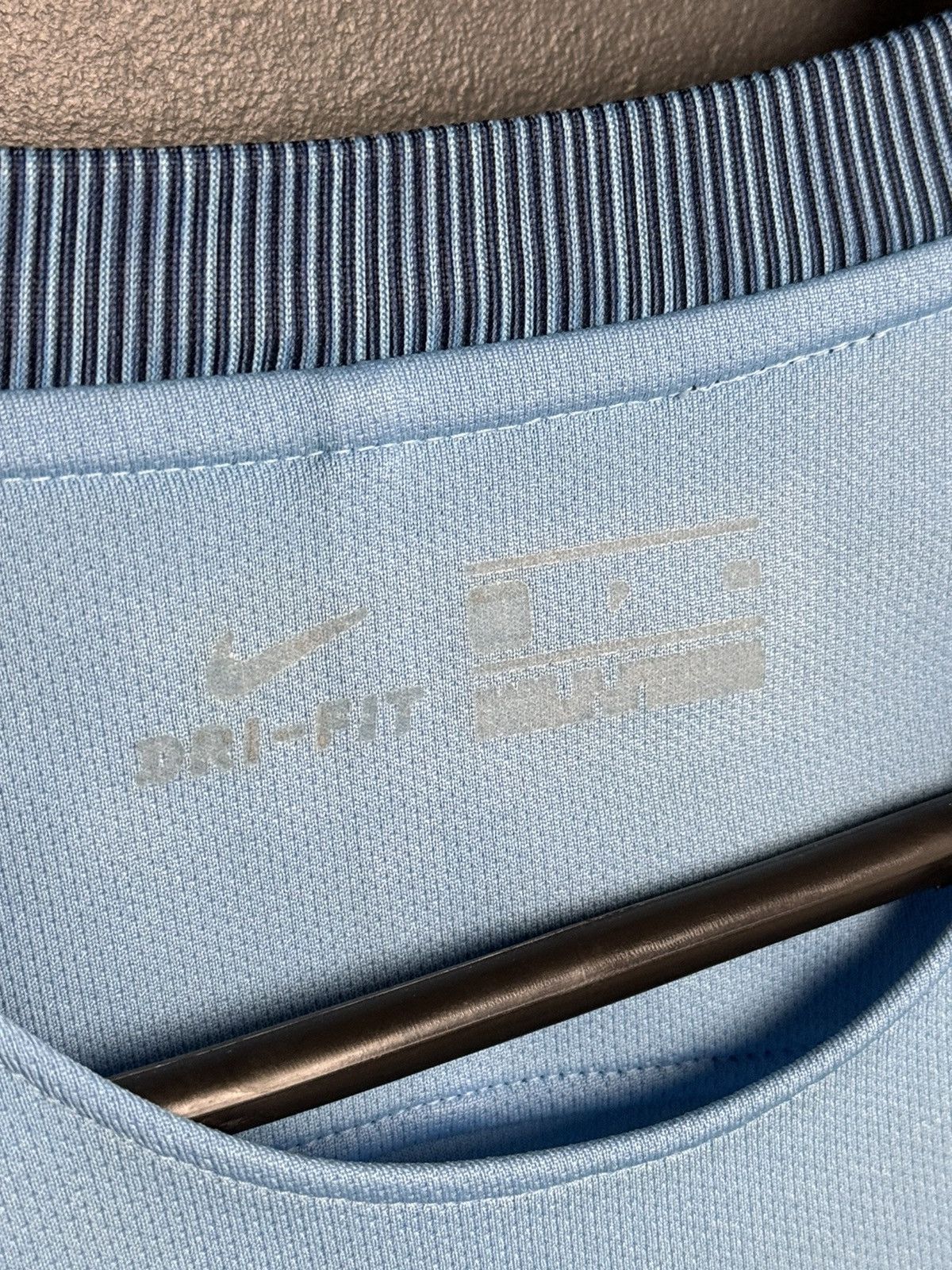 Nike Manchester City 16/17 Home Kun Aguero Football Jersey Size US S / EU 44-46 / 1 - 19 Thumbnail