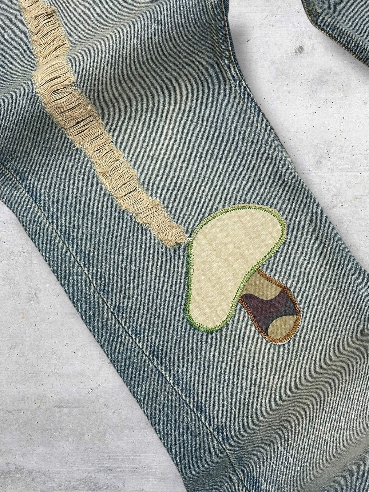 Tornado Mart VINTAGE FANCY CRAFTED JAPAN DESIGNER 90S RIPPED DENIM FLARED Size US 32 / EU 48 - 9 Thumbnail