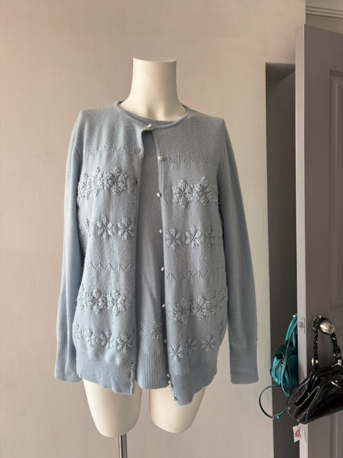Vintage Silk and Cashmere blouse n cardigan Size XL / US 12-14 / IT 48-50 - 4 Thumbnail