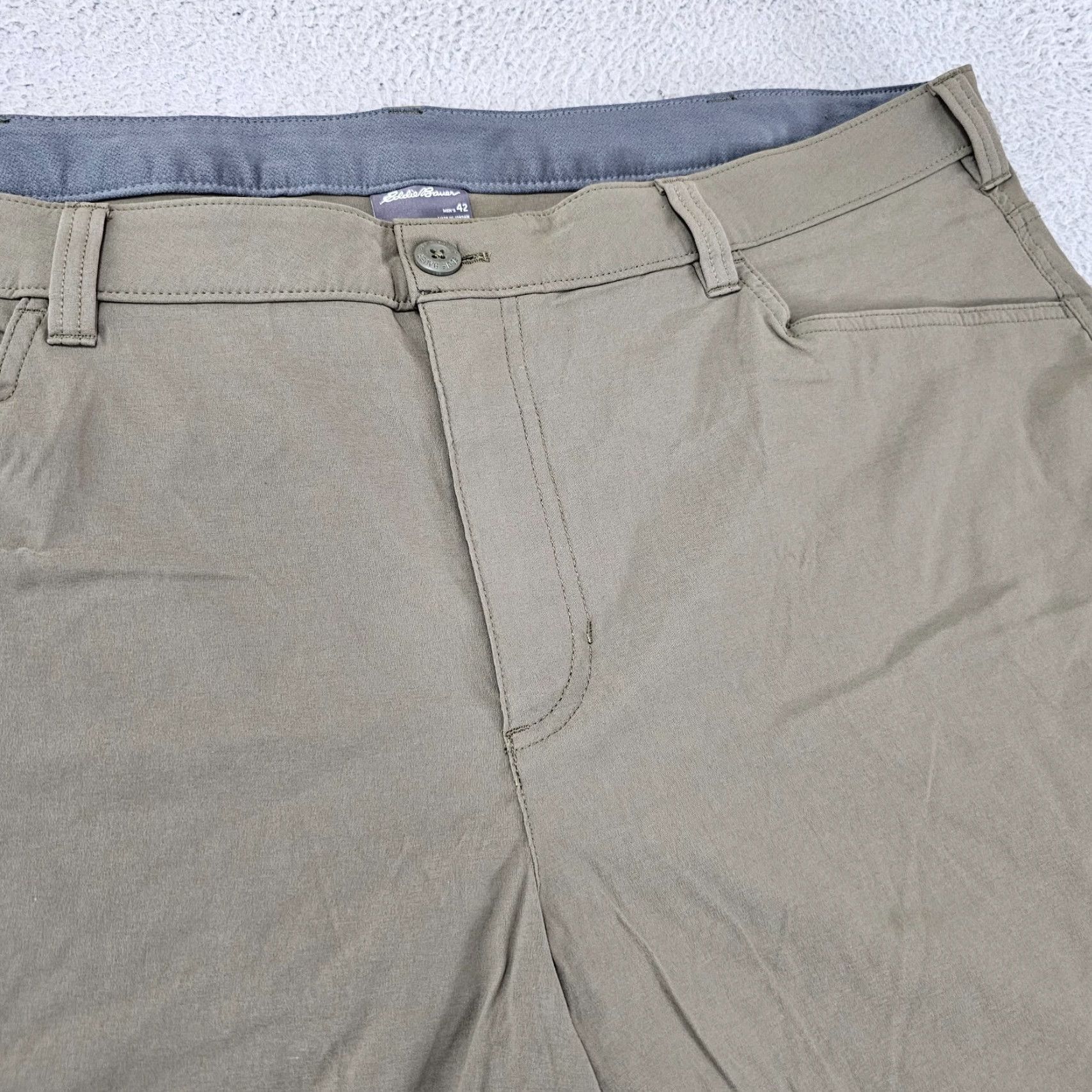 Eddie Bauer Eddie Bauer Shorts Mens 42 Olive Tech Lightweight Outdoor Stretch Cargo Chinos Size US 42 / EU 58 - 3 Thumbnail