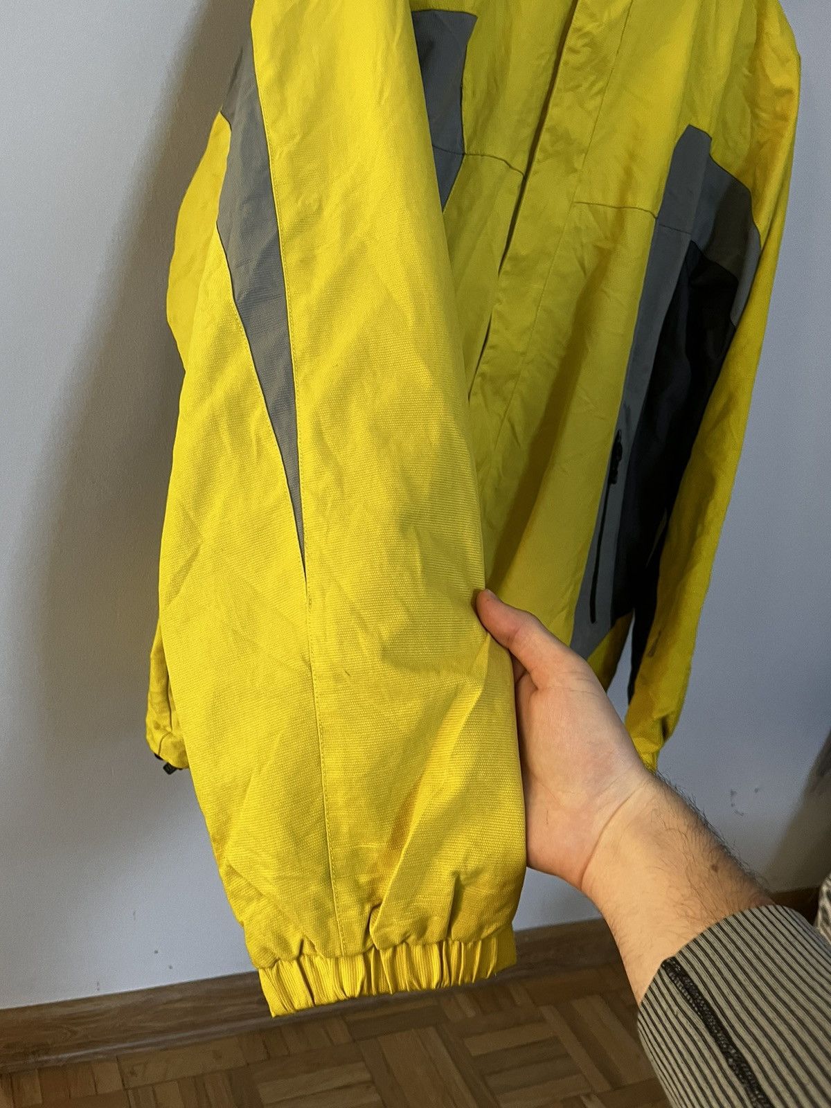 Designer × Tonino Lamborghini Yellow raincoat gorpcore tonino Lamborghini Size US M / EU 48-50 / 2 - 2 Thumbnail