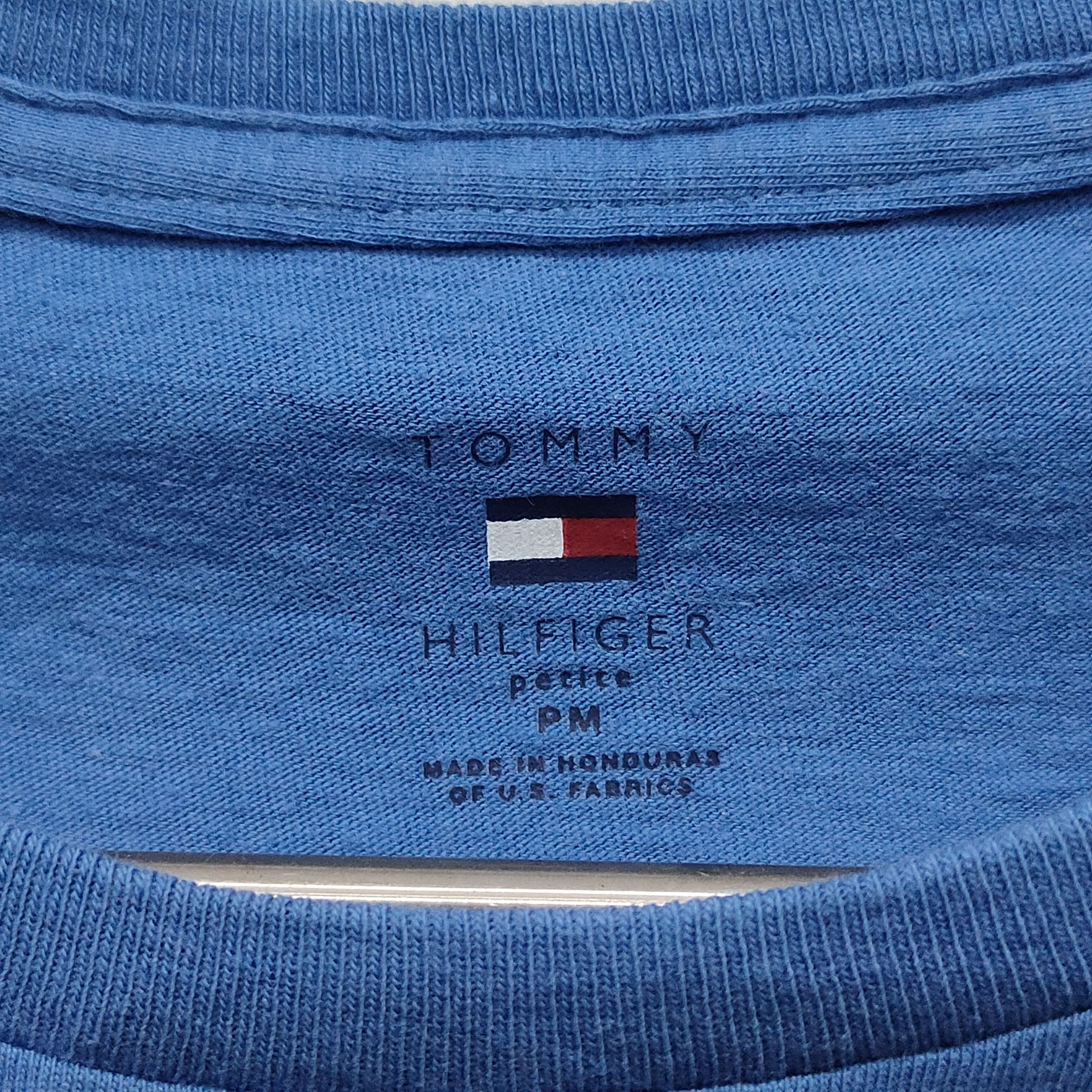 Tommy Hilfiger 🔥Vintage Y2K Tommy Hilfiger t-shirt Size ONE SIZE - 4 Thumbnail