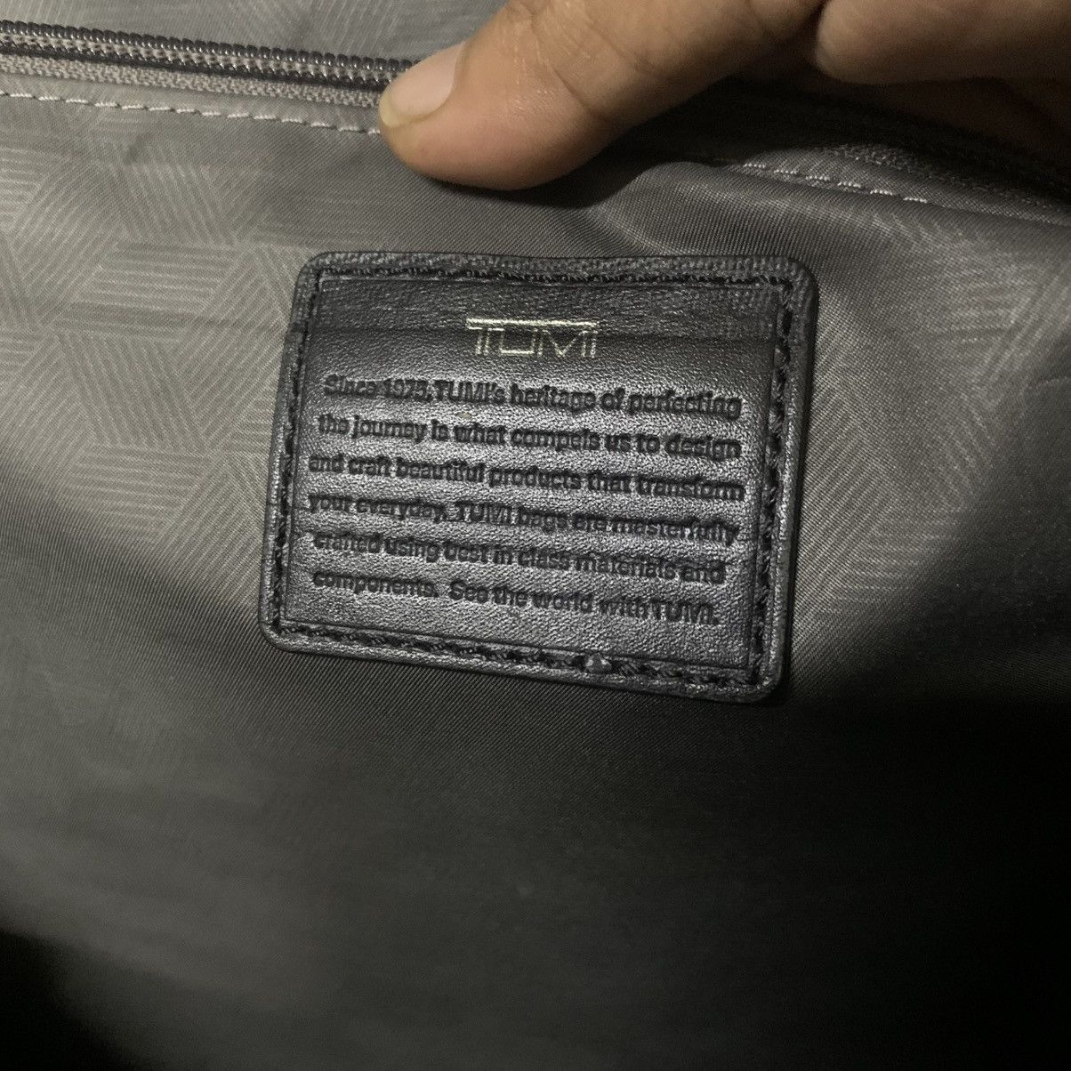 Tumi Tumi backpack black interior have laptop sleeve (sun faded) Size ONE SIZE - 9 Thumbnail