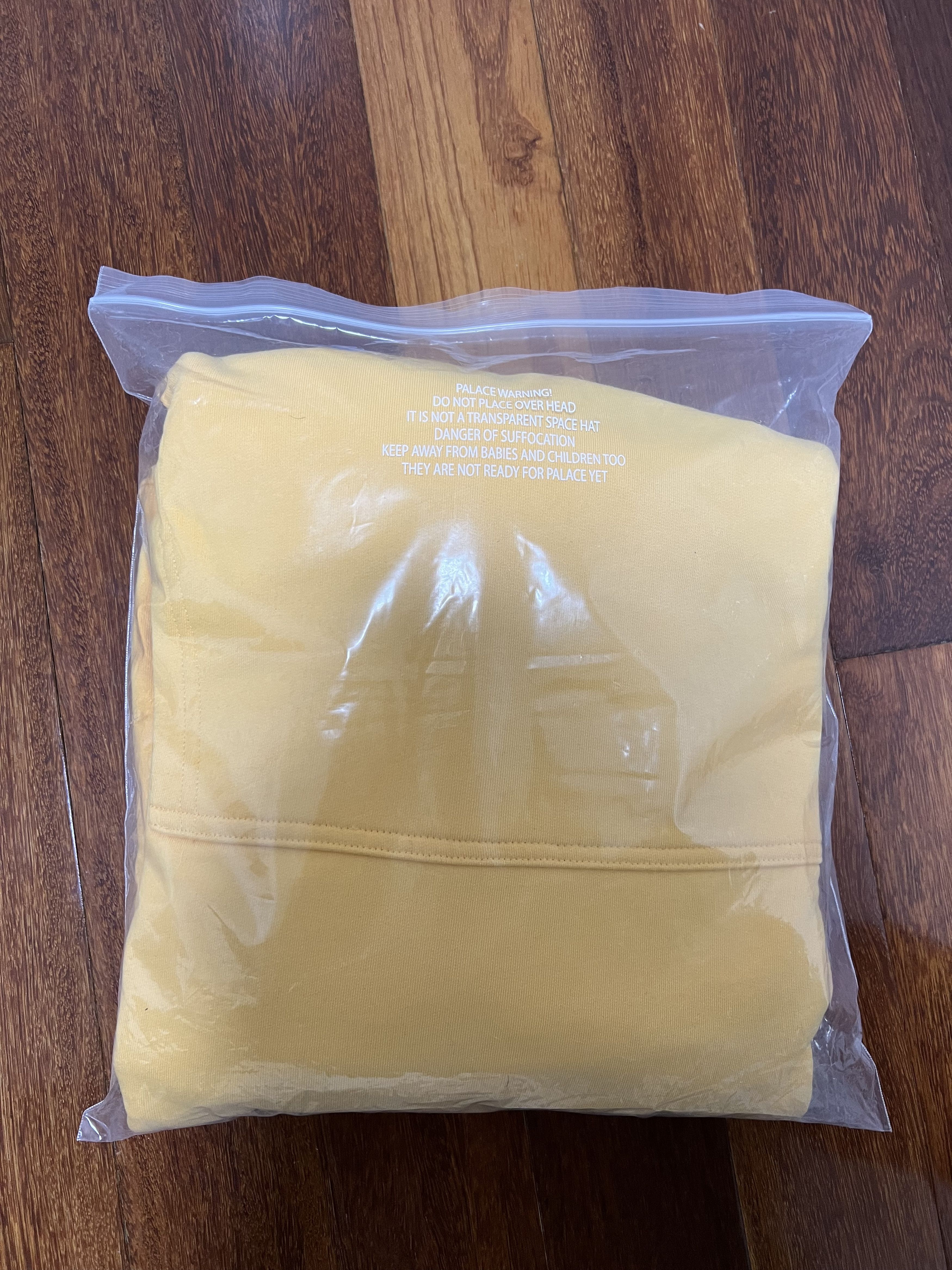 Palace 💚 2020 Palace Tri-Gaine Hoodie Yellow Large NEW Size US L / EU 52-54 / 3 - 12 Thumbnail