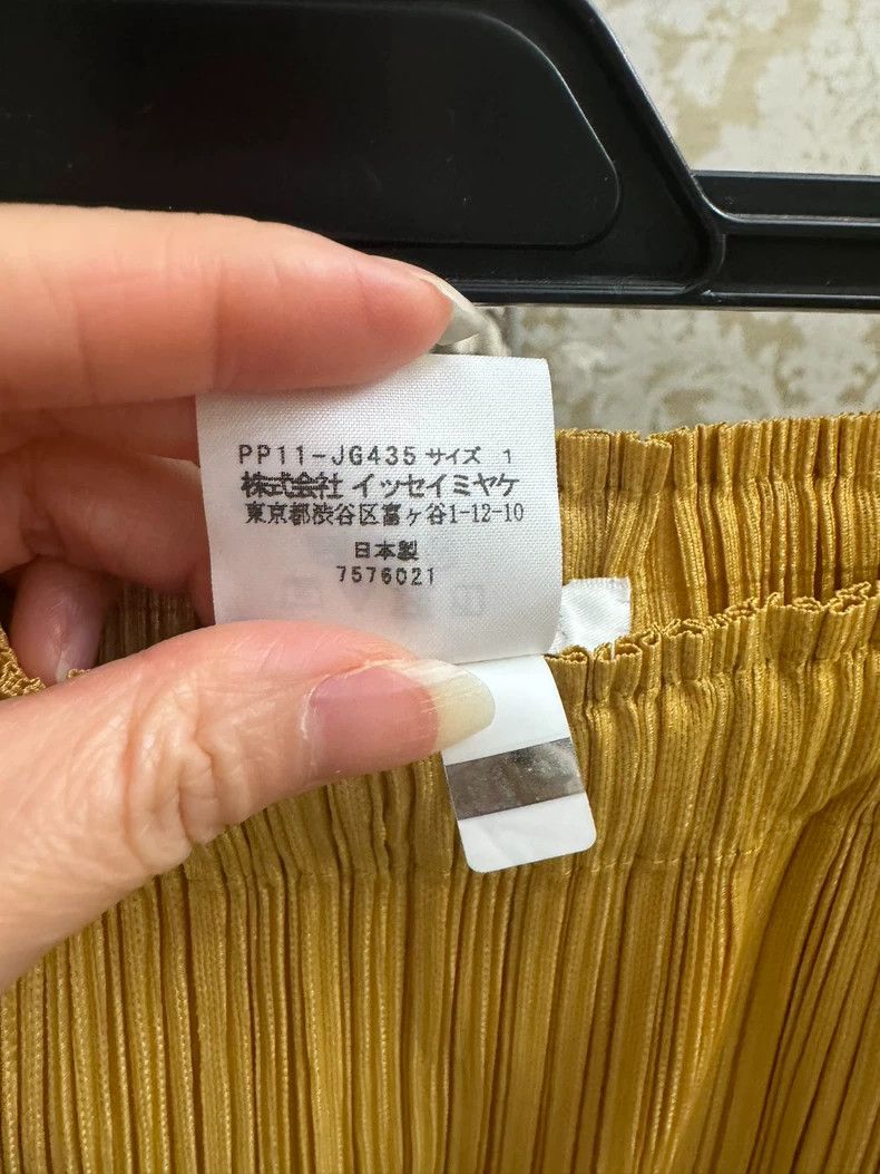 Issey Miyake Issey Miyake size:1 Yellow pleated slit skirt Size 31" - 5 Thumbnail