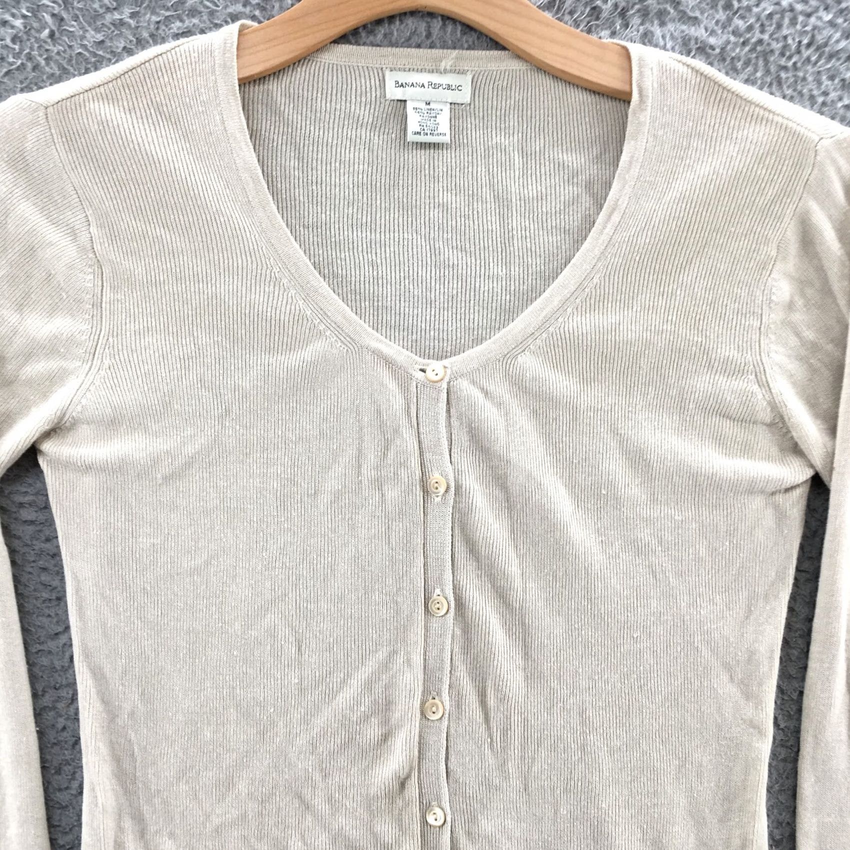 Banana Republic Banana Republic Cardigan Womens M Beige Long Sleeve Rayon Blend Button Up Casual Size M / US 6-8 / IT 42-44 - 2 Thumbnail